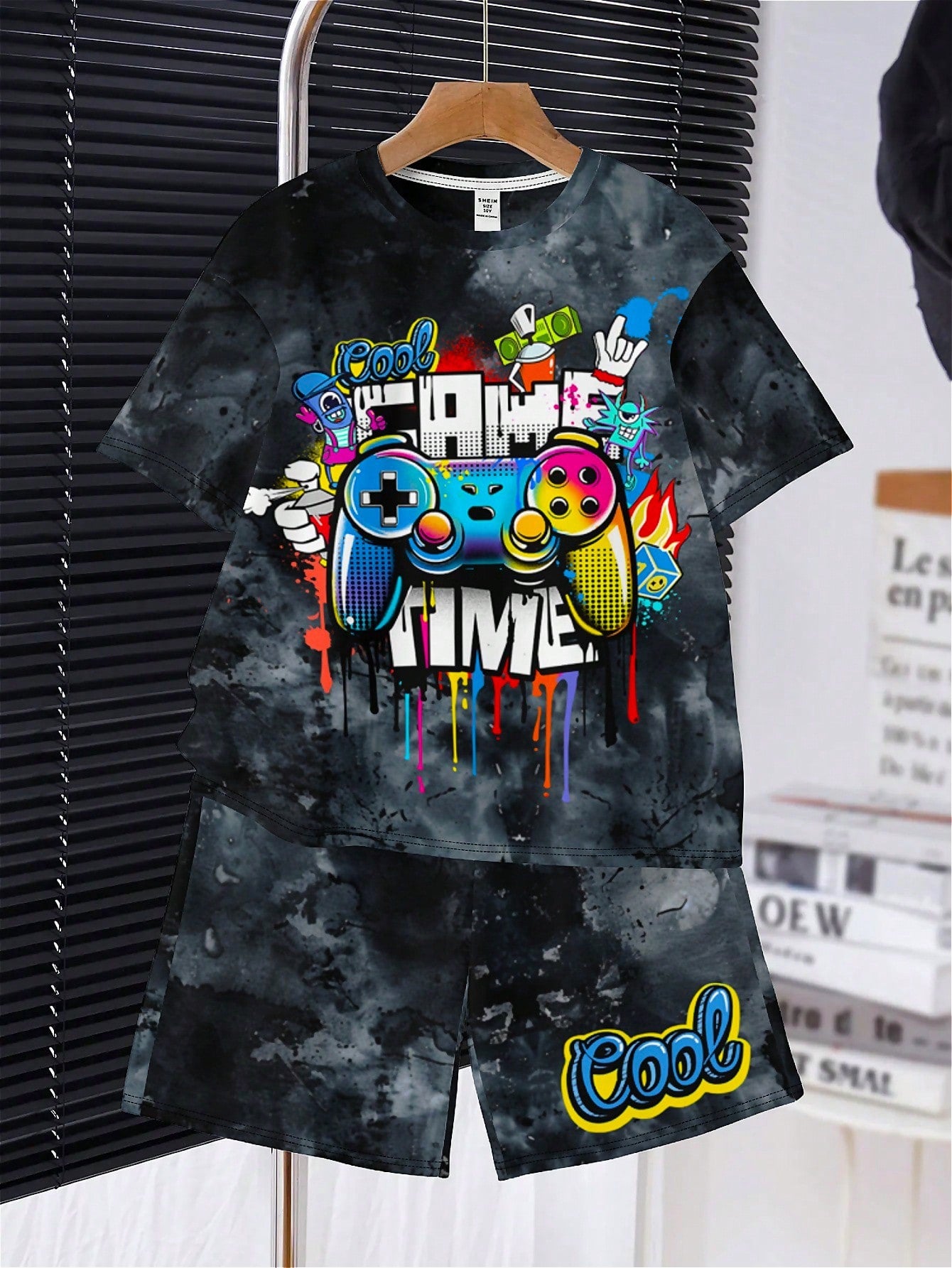 Tween Boys' Casual Simple Video Game Printed Short Sleeves T-Shirt And Shorts Set, Suitable For Summer