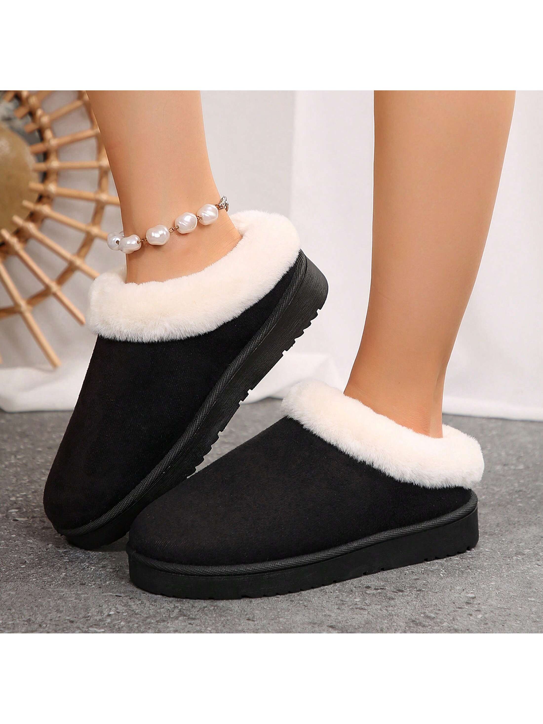 Comfortable Soft Snow Boots Velvet Fur Side Flat Shoes Winter Indoor Outdoor Women's Slippers Cotton Shoes