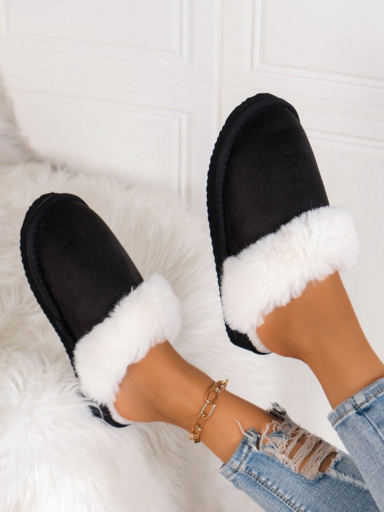 Solid Color Women's Fashionable And Casual, Anti-Slip Soft And Comfortable, Thick-Soled Home Indoor/Outdoor Plush Slippers With Closed Toe And Arch Support, For Autumn/Winter