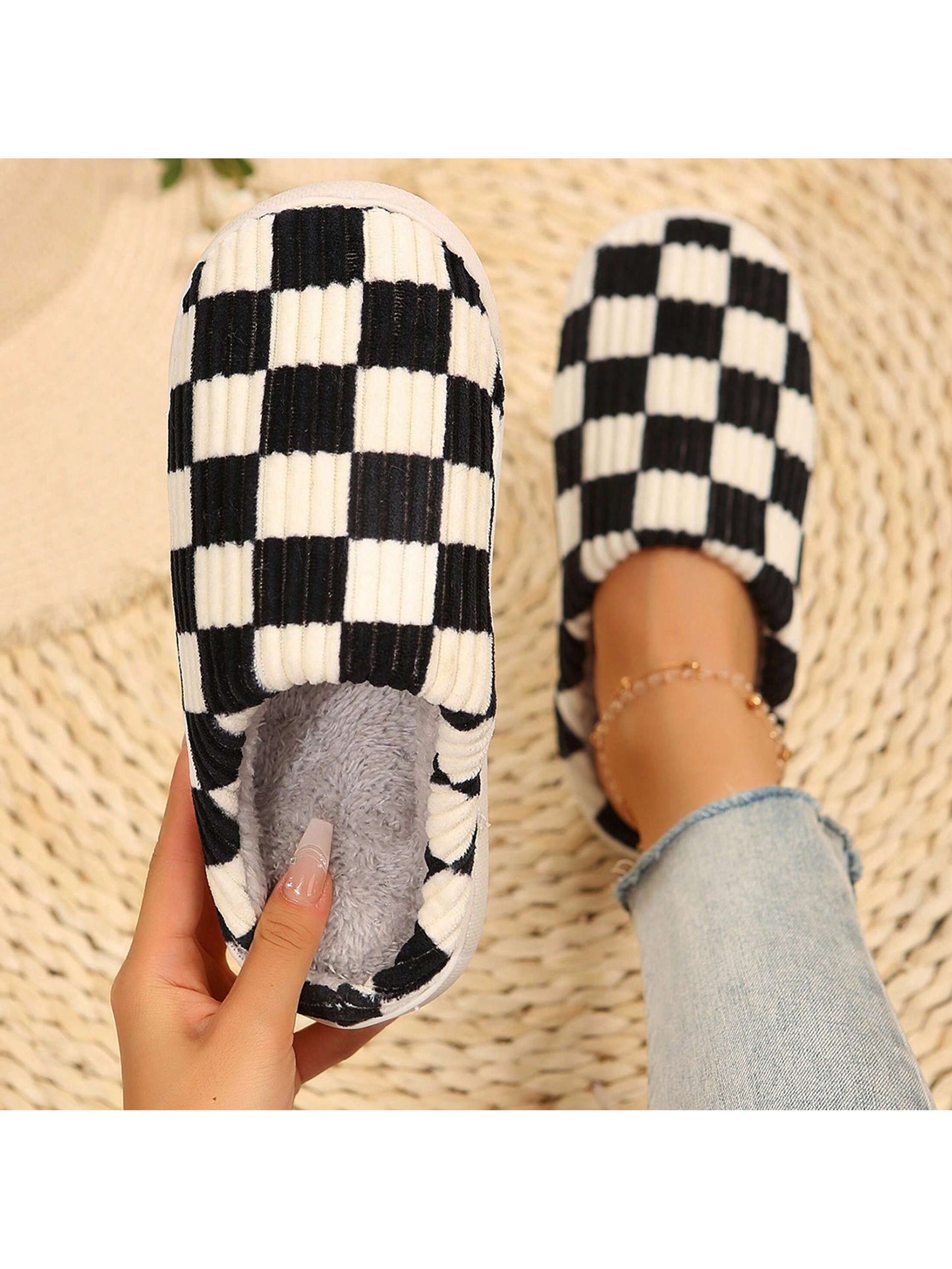 Women's Checkered Slippers Trendy Fluffy Preppy Slippers Fuzzy House Slippers  Bedroom Closed Toe