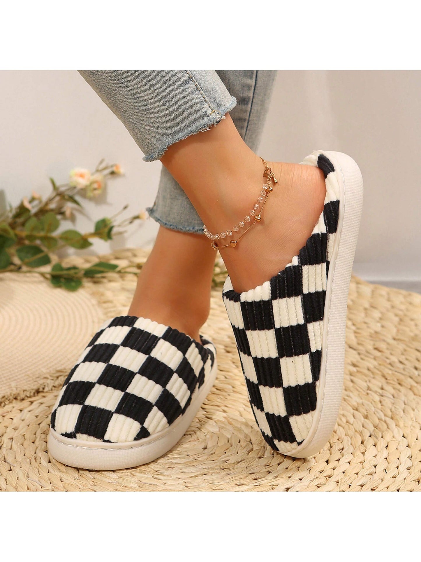 Women's Trendy Fluffy Preppy Checkered Slippers Fuzzy House  Bedroom Closed Toe Slippers