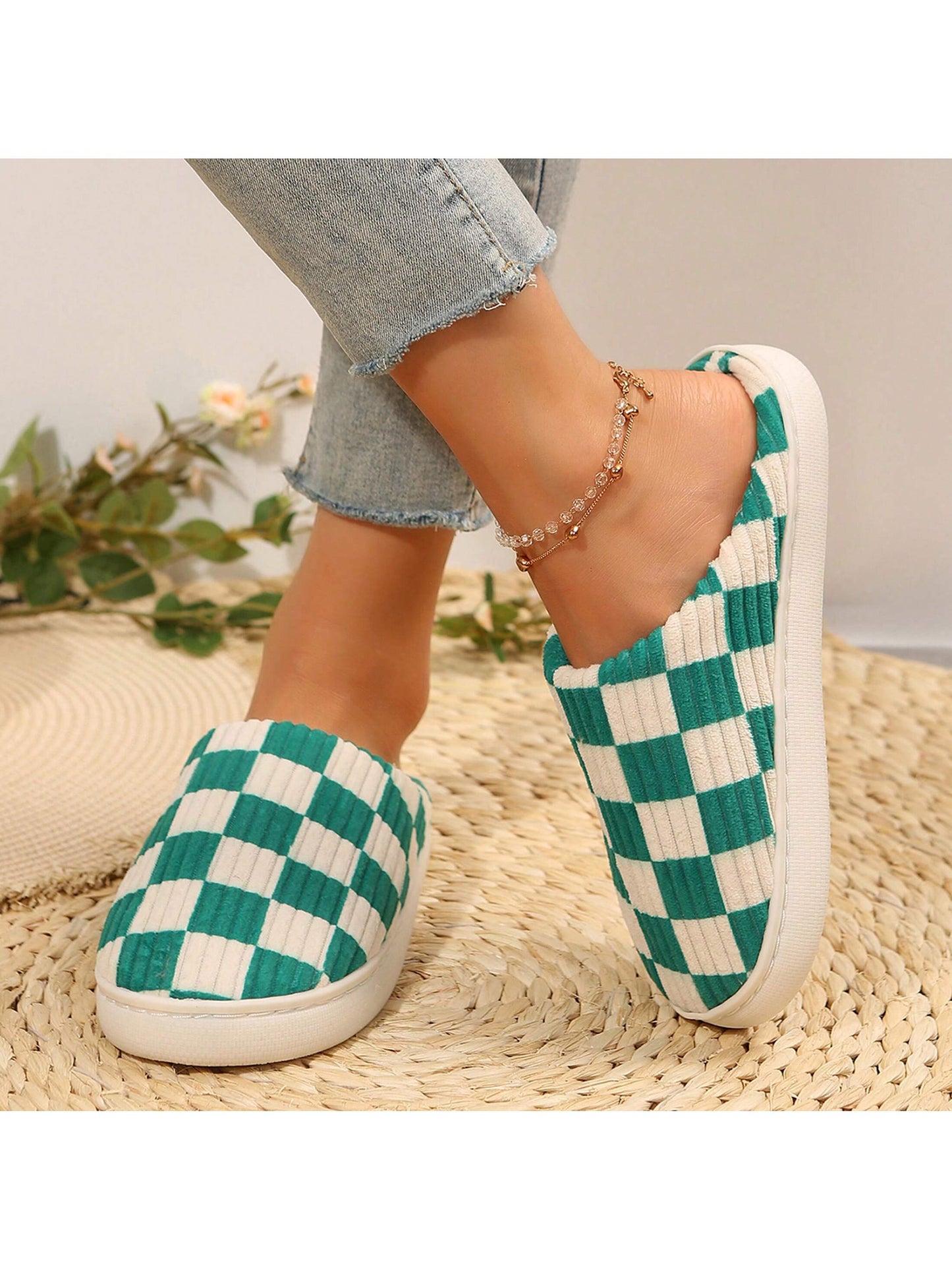 Women's Trendy Fluffy Preppy Checkered Slippers Fuzzy House  Bedroom Closed Toe Slippers