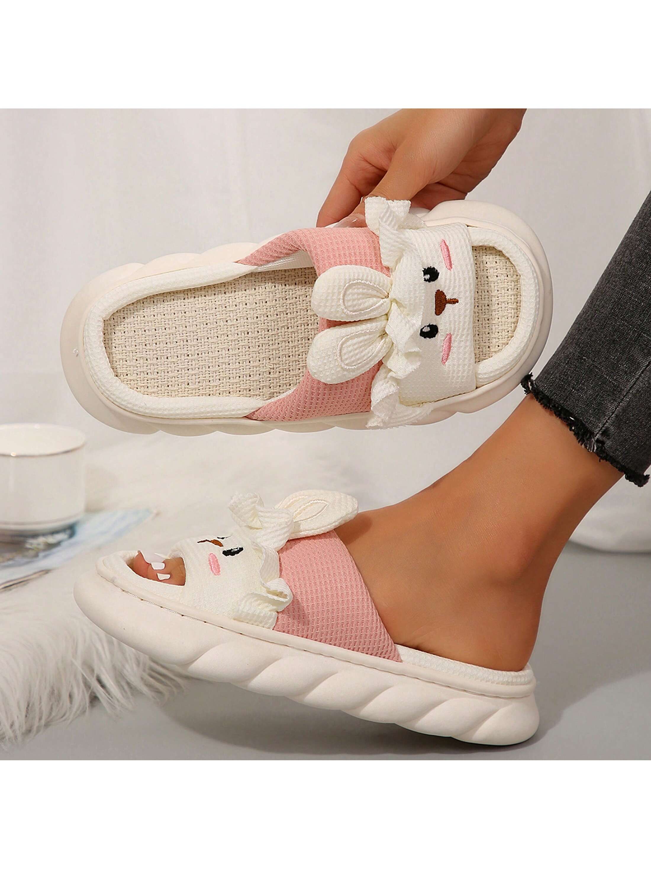 Women's Home Slippers Cute Cartoon Slippers Rabbit Shape Animal Slippers Linen Indoor Outdoor Slippers