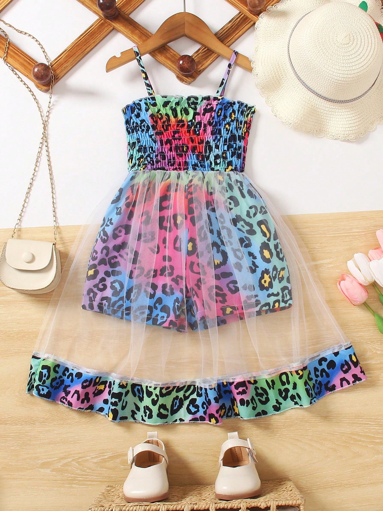 Young Girl New Arrival Sweet And Elegant Style Dress With Spaghetti Straps, Ruched Detailing, Mesh And Ditsy Floral Patchwork For Summer