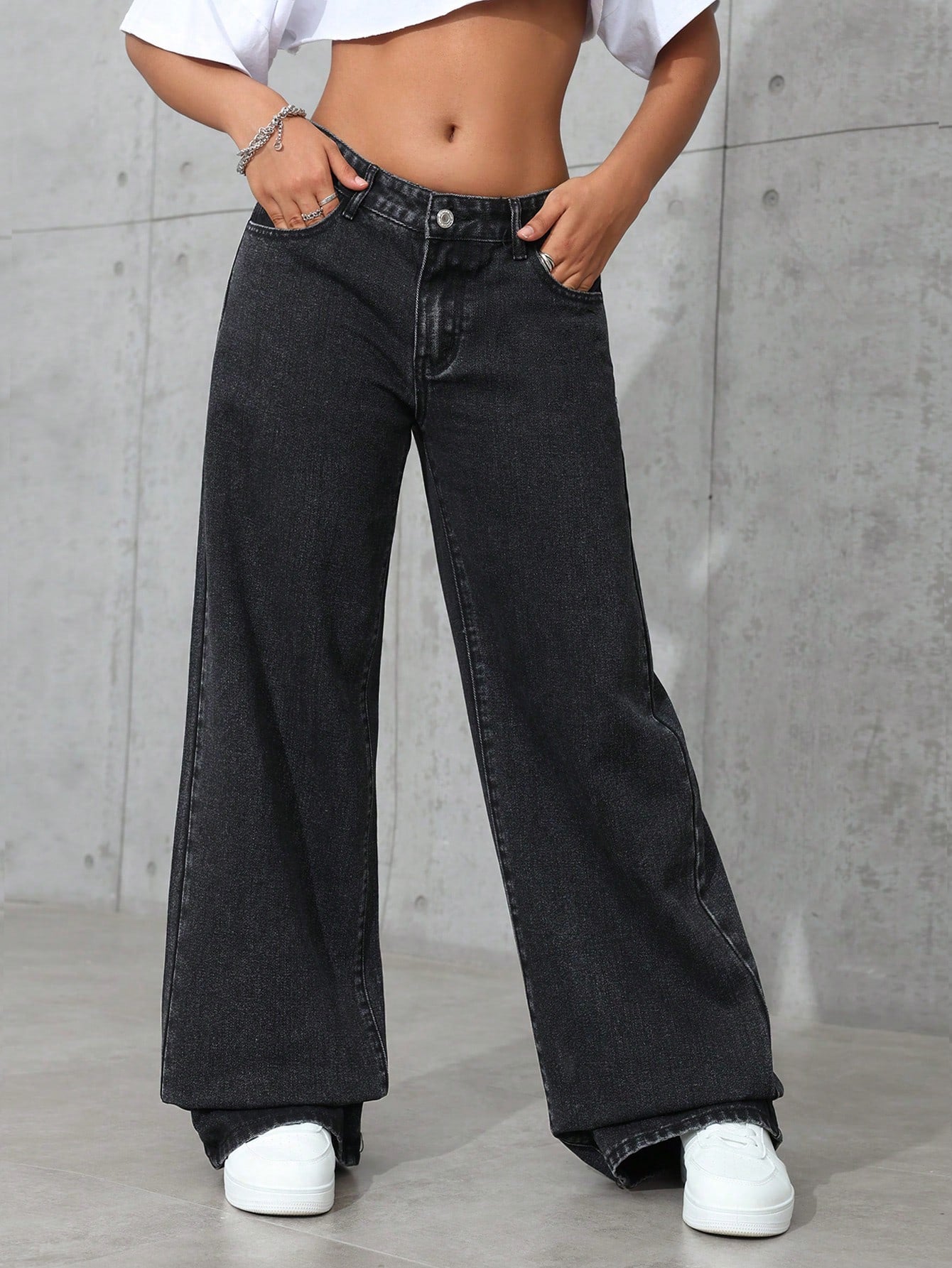 Solid Wide Leg Jeans