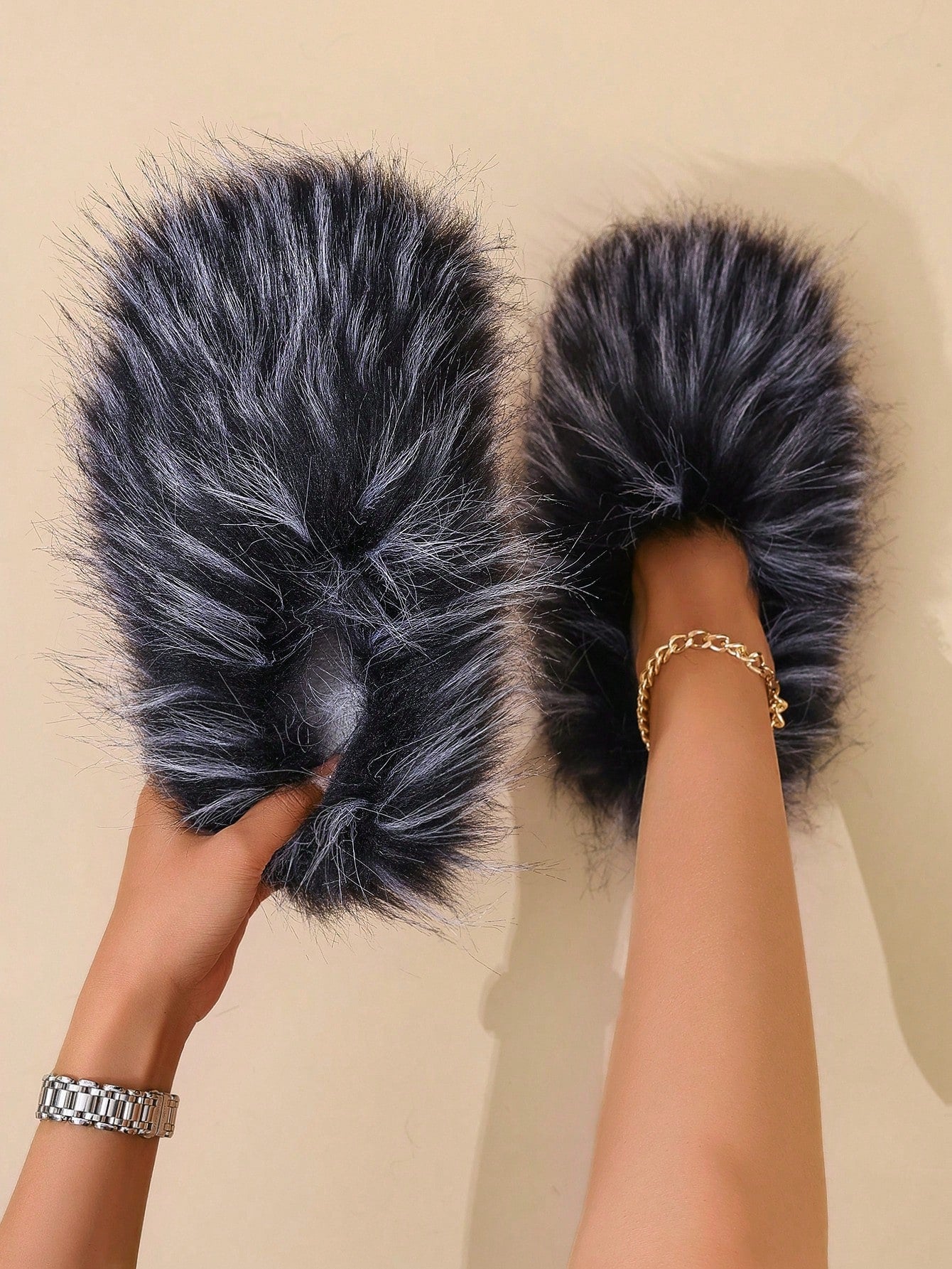 Women Furry Slippers, Spring Warm And Silent Home Slippers With Interesting Design And Large Size, Fashionable Half Pack Slippers With Faux Fur For Outdoor Wear