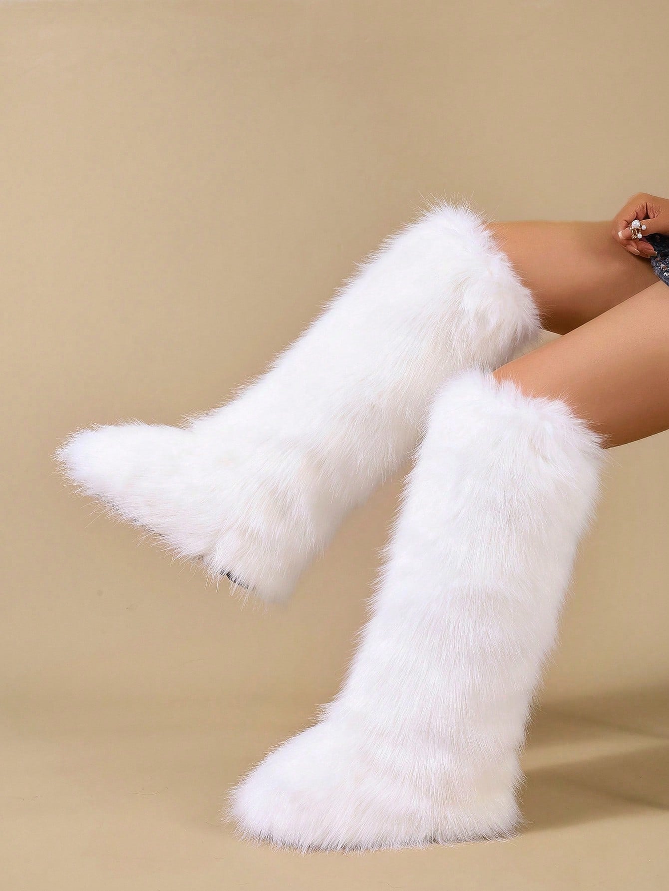 Faux Fur Flat High-Top Warm Winter Tall Boots, Round Toe Faux Fox Fur Snow Boots For Women