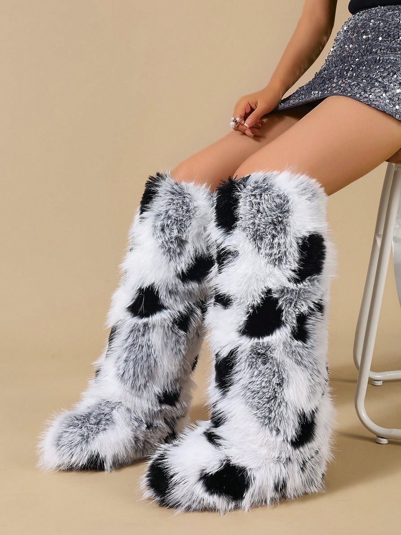 Faux Fur Flat High-Top Warm Winter Tall Boots, Round Toe Faux Fox Fur Snow Boots For Women