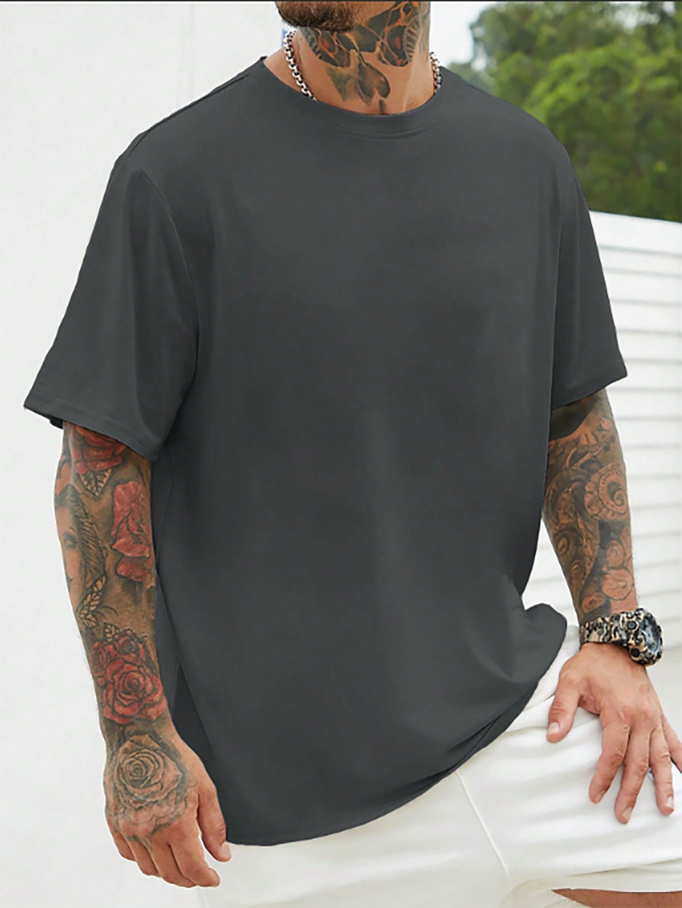 Men Plus Solid Round Neck Tee