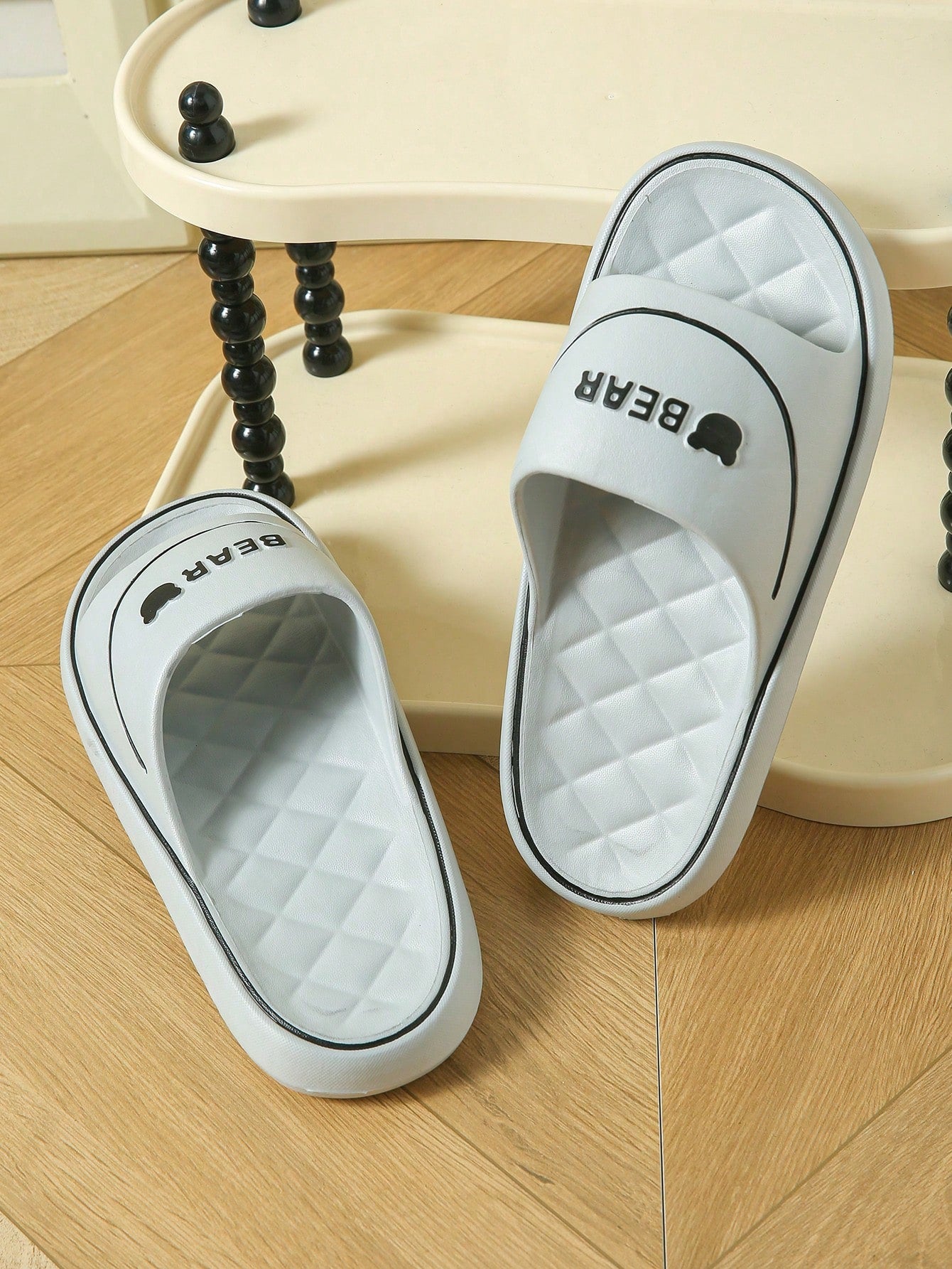 Hot Sale Summer Household Bath Bathroom Slippers, Plastic EVA Material Indoor Floor Slippers,Leisure Hotel Simple Style Men Women Couple Slippers