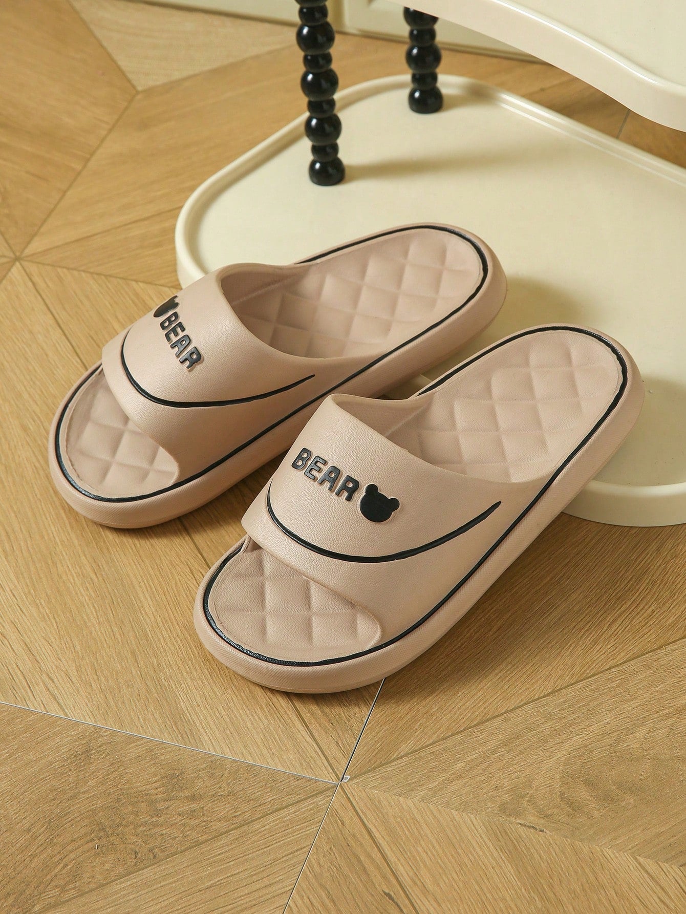 Hot Sale Summer Household Bath Bathroom Slippers, Plastic EVA Material Indoor Floor Slippers,Leisure Hotel Simple Style Men Women Couple Slippers