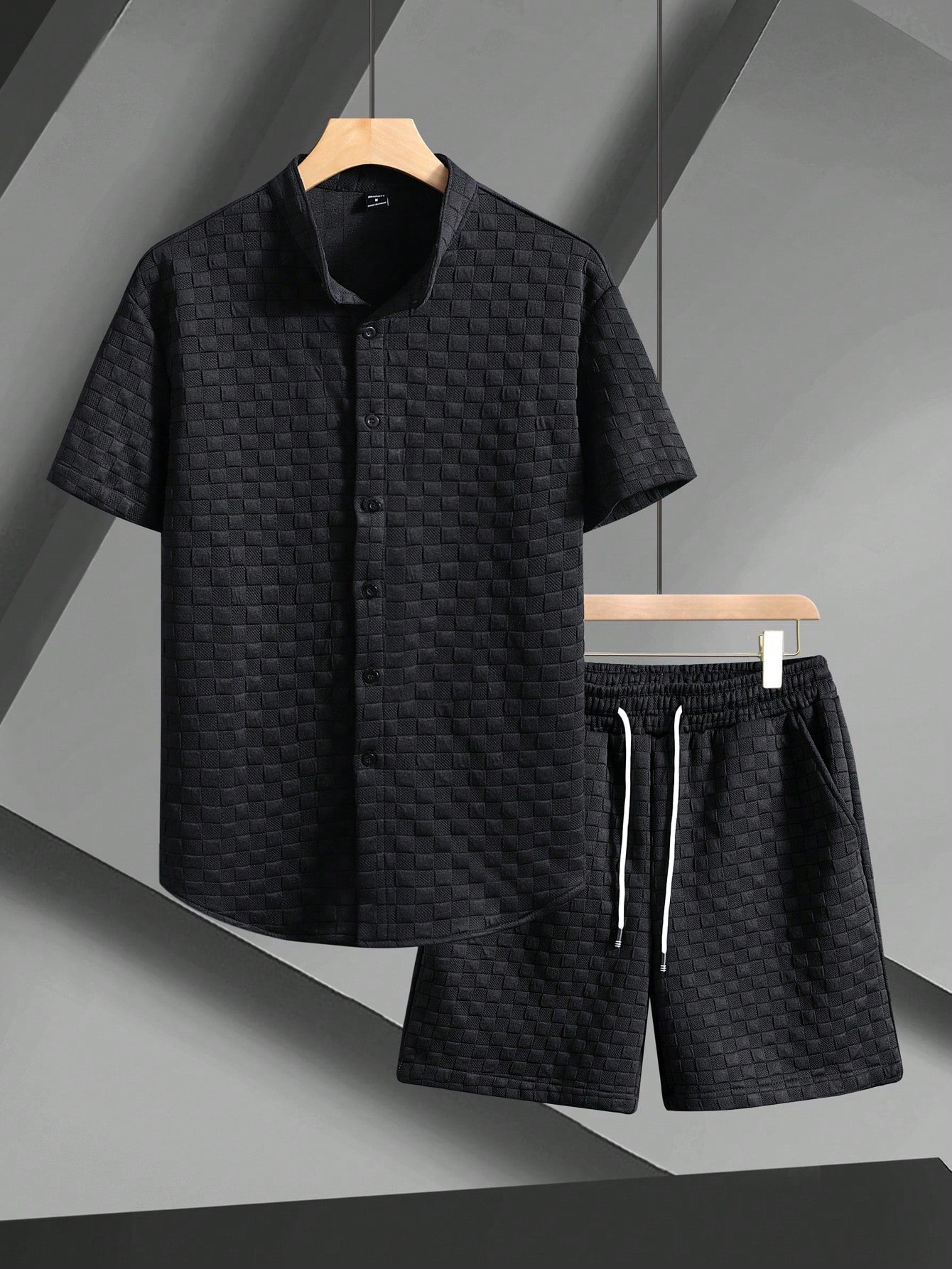 Men's Solid Color Textured Short Sleeve Shirt And Shorts Set For Spring And Summer