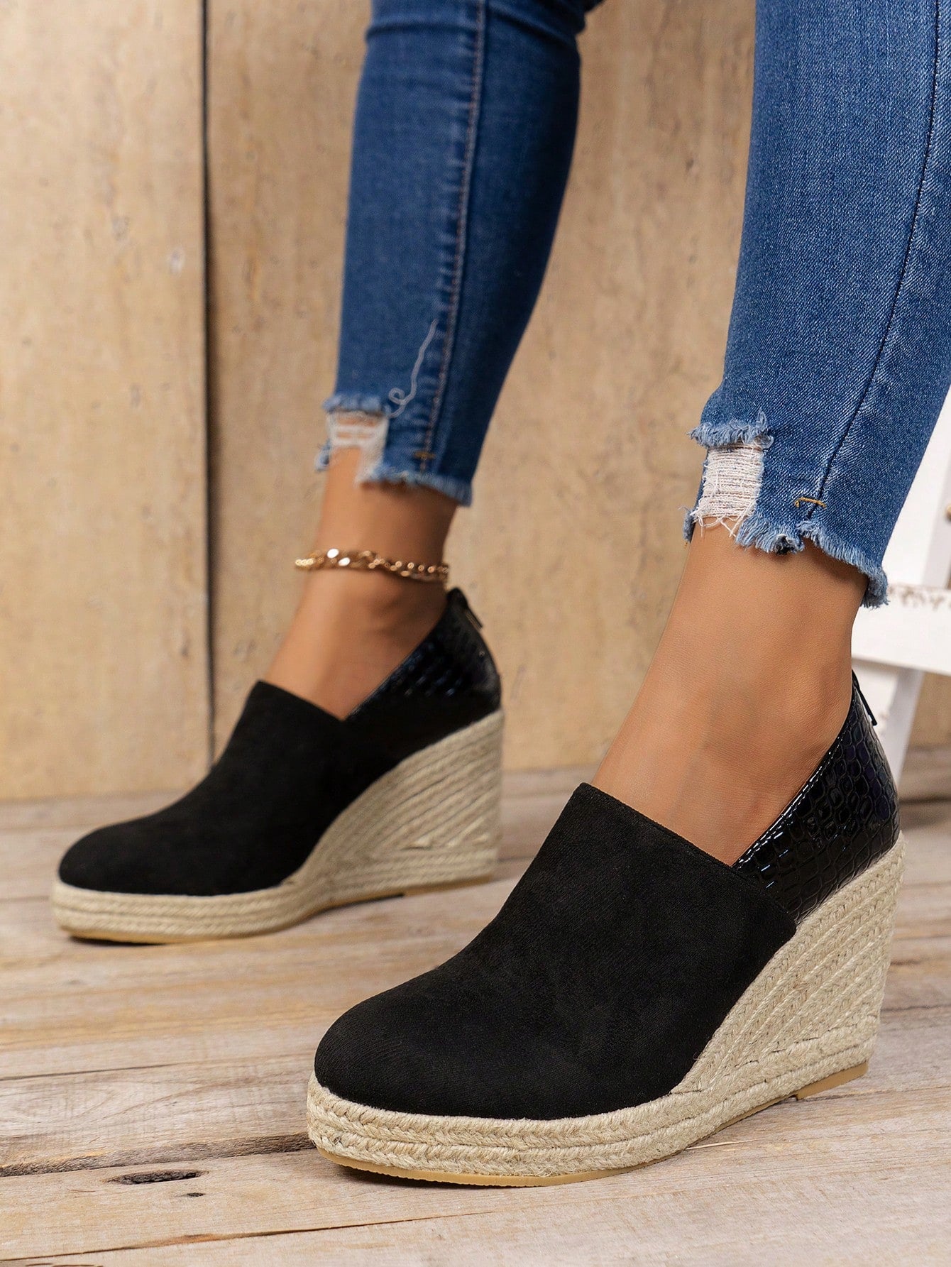 Women's Fashion Versatile Platform Thick Sole Solid Color Woven Bottom Casual Shoes