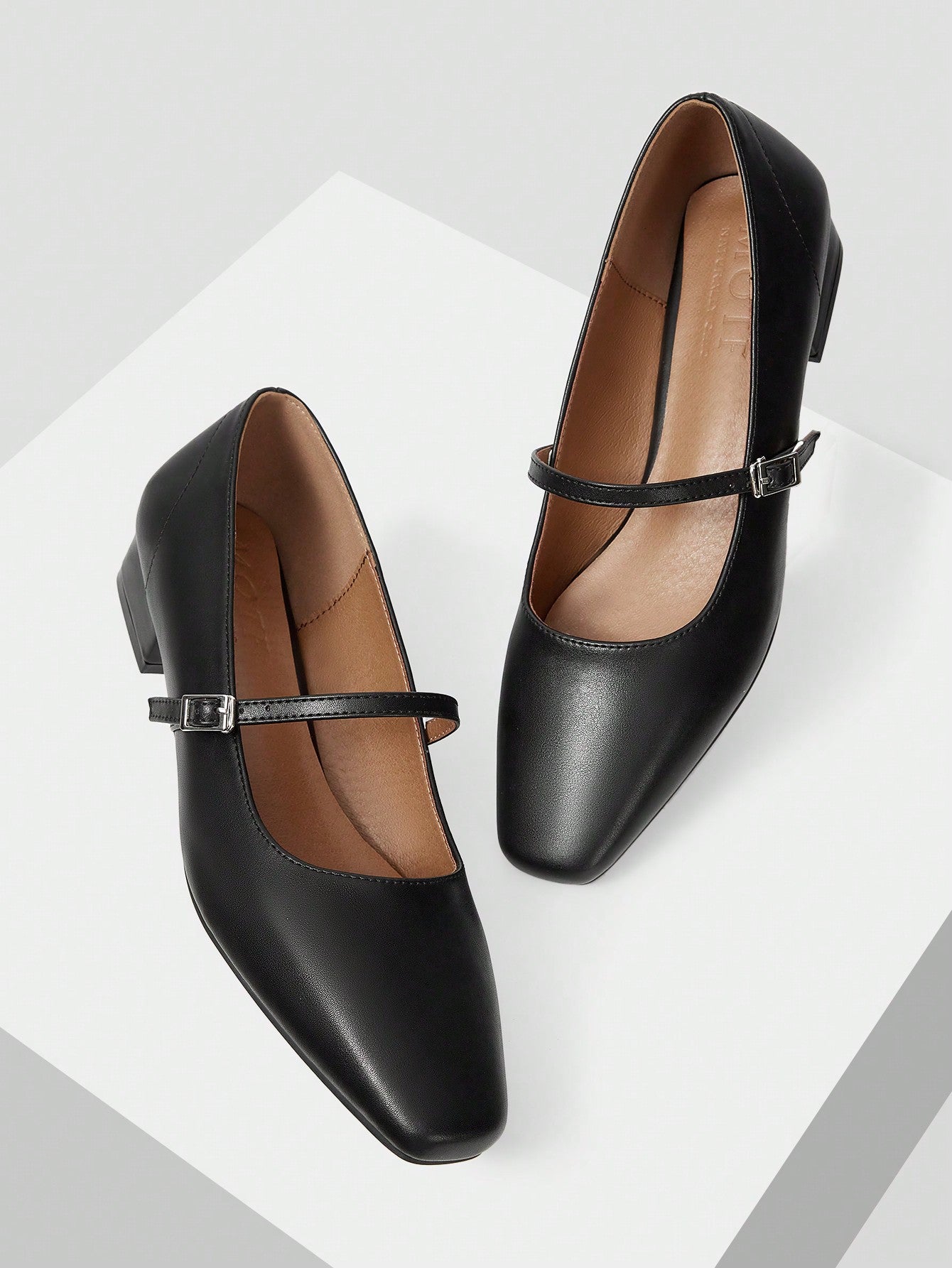 COMFY VERSATILE SQUARE TOE FLATS