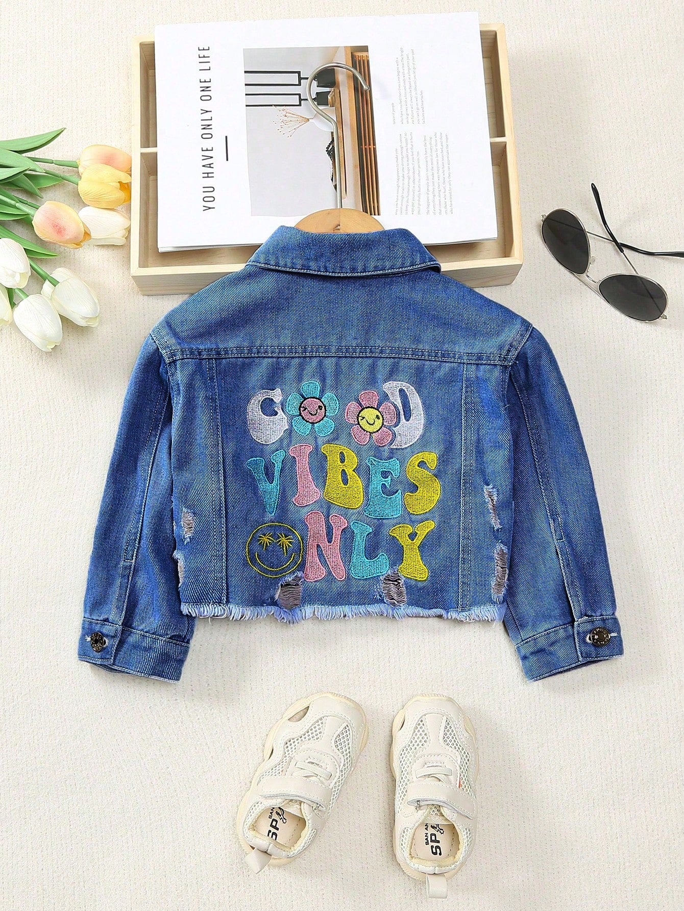 Streecool Kids Girls' Fashionable Letter Embroidered Ripped Denim Jacket