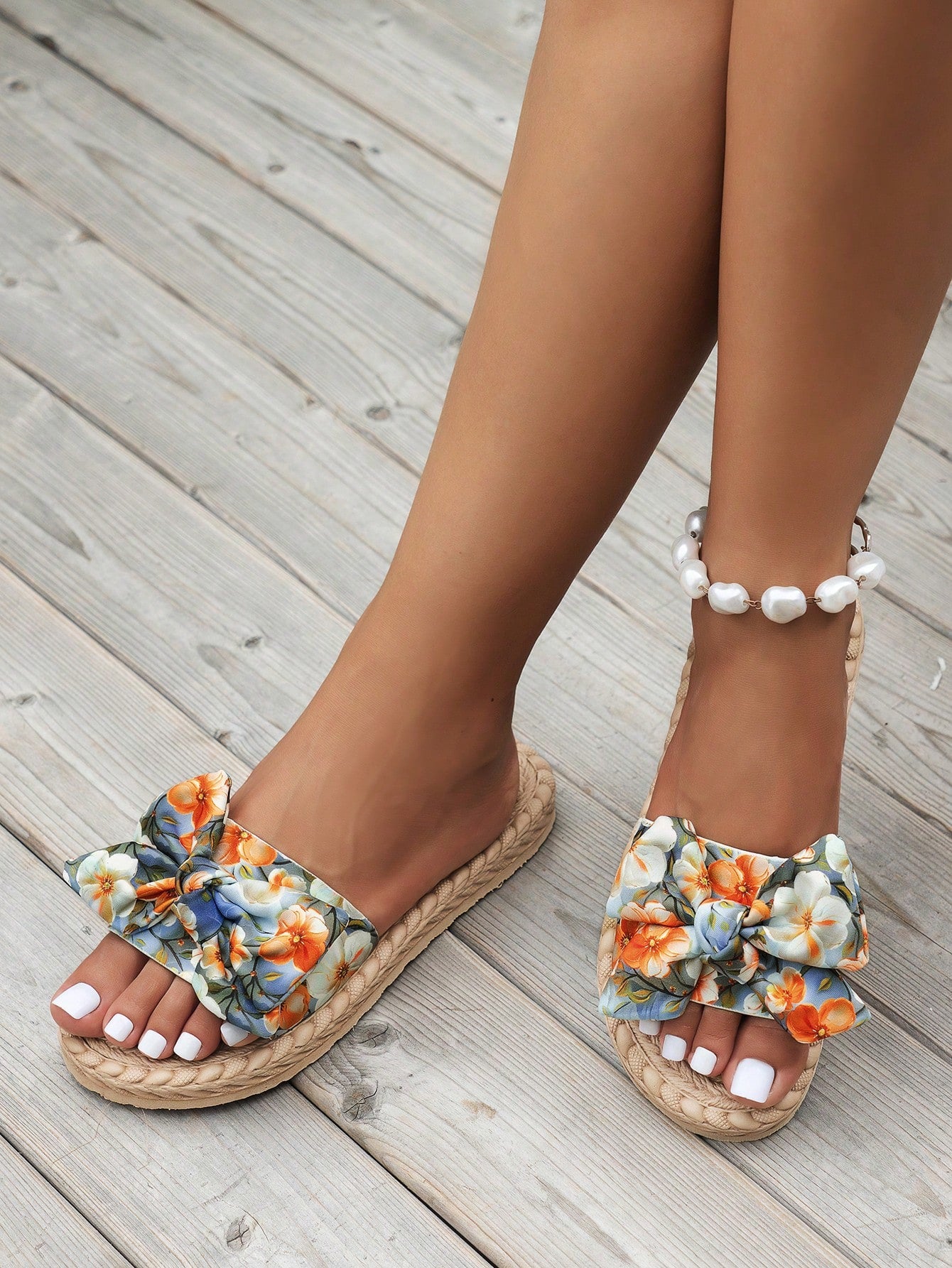 Women's Cute Bow Decoration Lightweight Indoor Home Slippers, Summer Fashionable Flat Beach Shoes And Resort Vacation Large Size Sandals