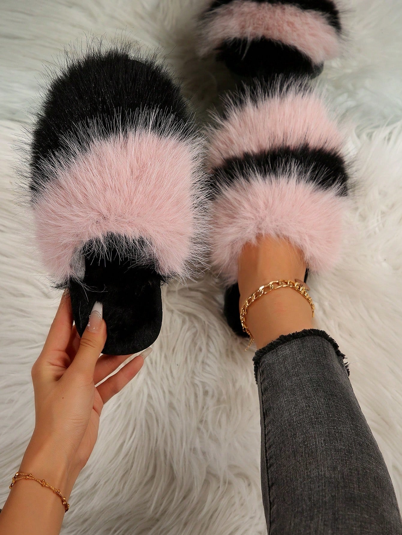 Women's Fashion Plus Size Imitation Mink Fur Slide Slippers, Soft Sole Indoor Outdoor Plush Fluffy House Slippers, Warm Cozy Slip On Sandals