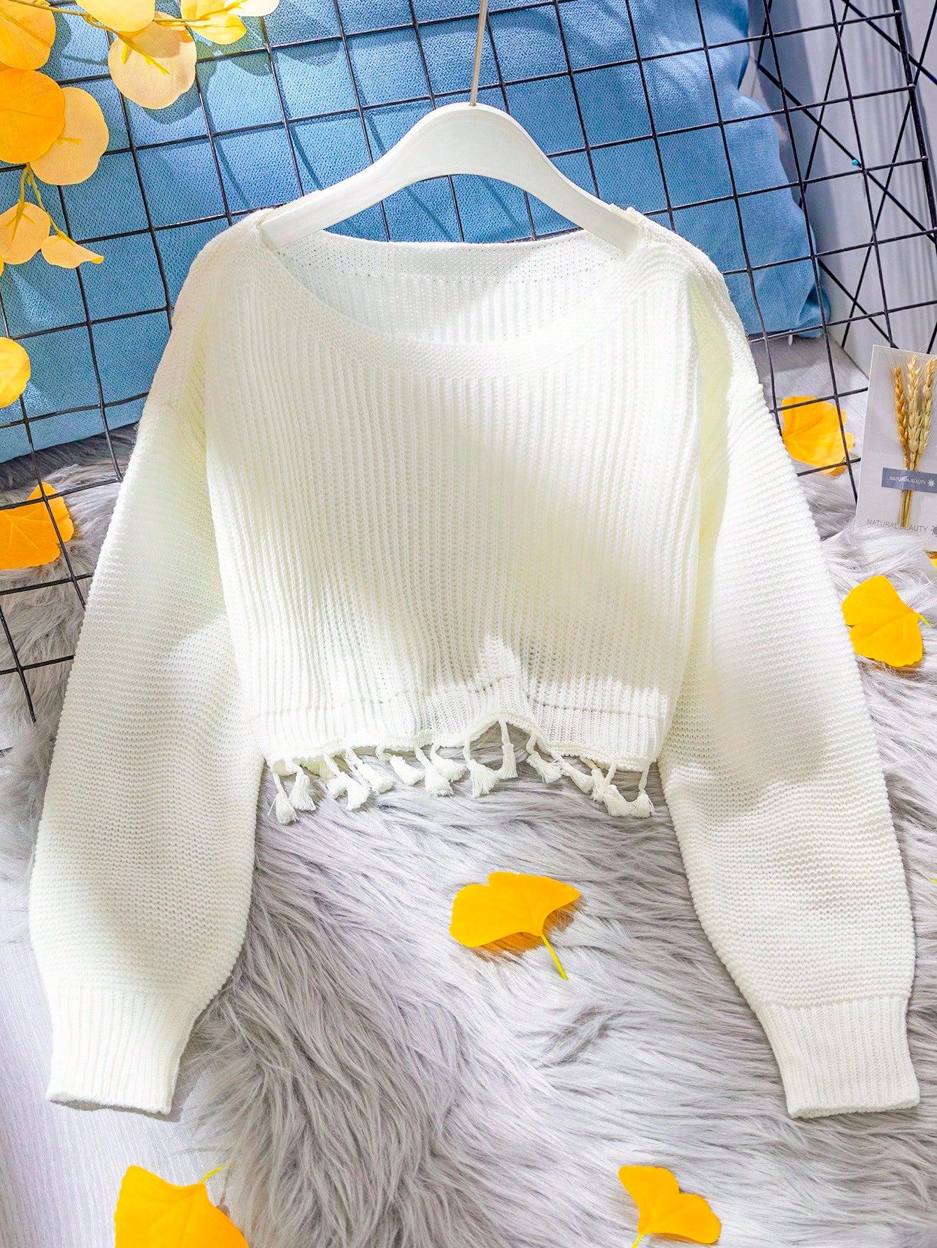 Girls White Cropped Fashionable Loose Fringe Wavy Hem Knit Sweater