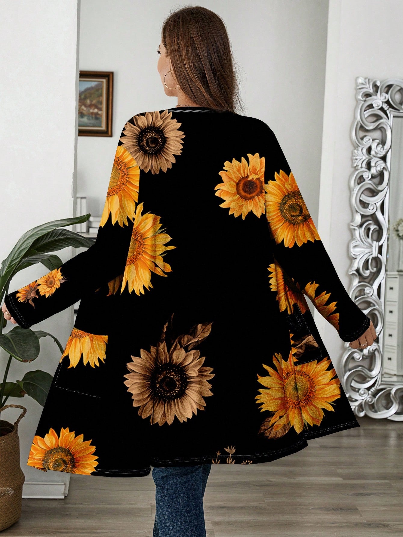 Plus Size Women's Casual Loose Fit Long Sleeve Floral Printed Cardigan Sweater For Fall