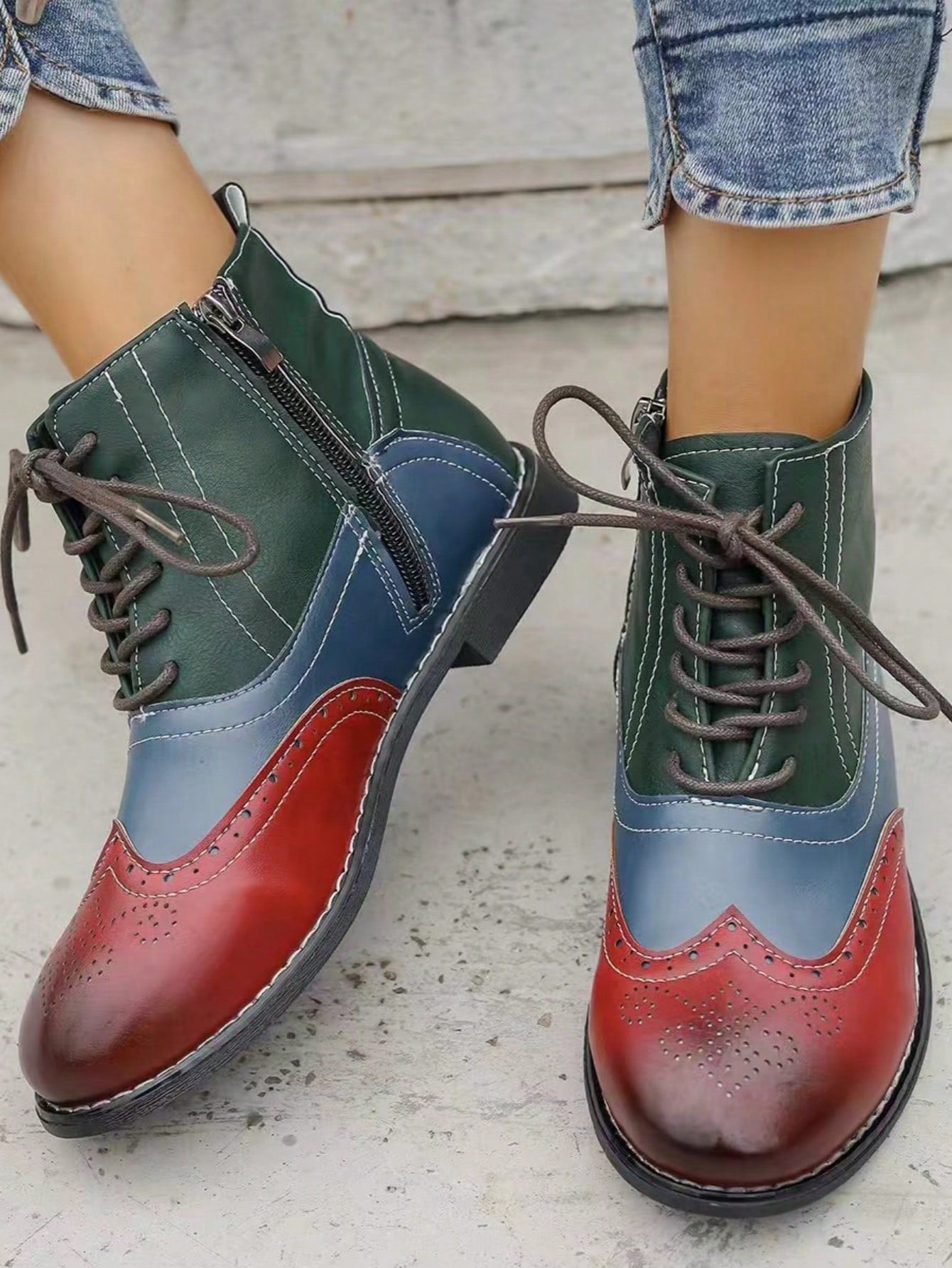 Women's Spring Autumn New  Boots, Chunky Heel Ankle Boots, Brogue Floral Engraved British Style Riding Boots, Patchwork Contrast Color Printed Leather Oxfords, Round Toe Lace-Up Retro Wedge Low Heel Casual Fashionable Shoes