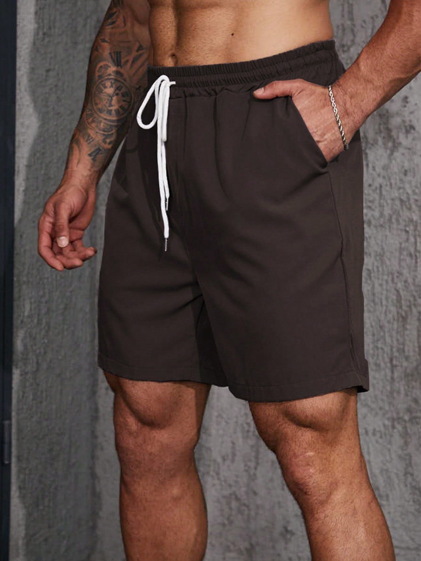 Men Plus Slant Pocket Drawstring Waist Shorts