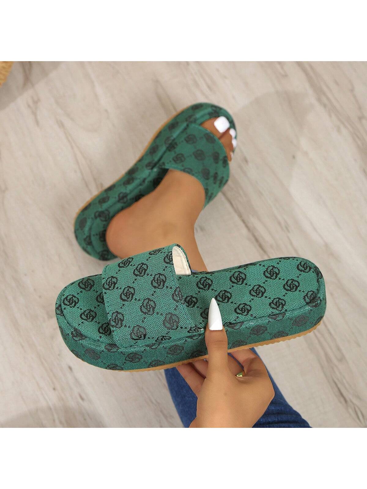 Women's Thick-Soled Slippers/Shoes/Outdoor Wedge Heel Sandals, Fashionable Allover Print, Summer Casual Beach Shoes