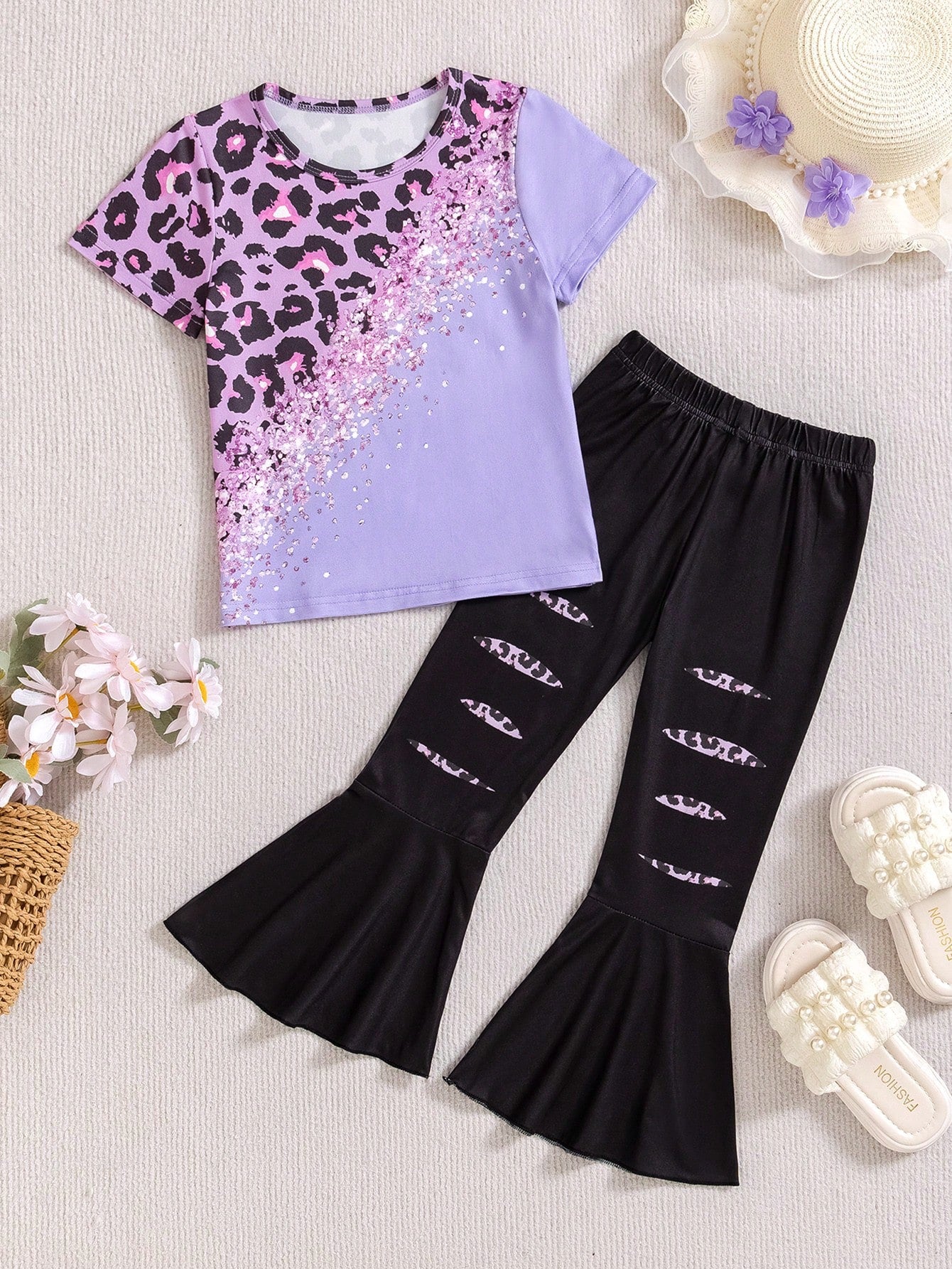 Young Girl Fashionable Knit Round Neck Leopard Shiny Patchwork Printed Short Sleeve T-Shirt With Ripped Flared Pants Set, Spring/Summer