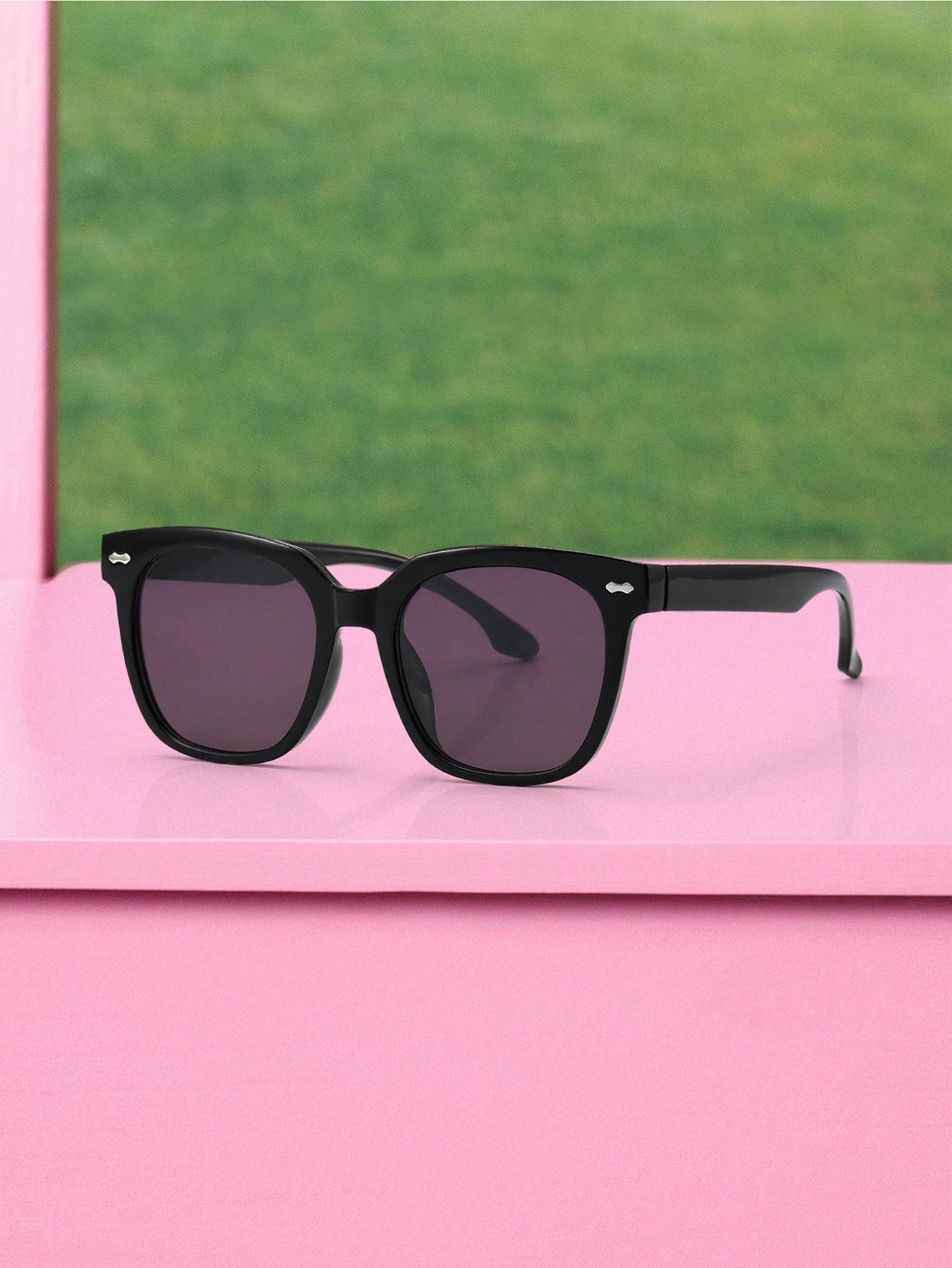 1 PC Boys Girls 6-12Y Acrylic Casual Square Trendy Fashion Black Sunglasses For Vacation Outings