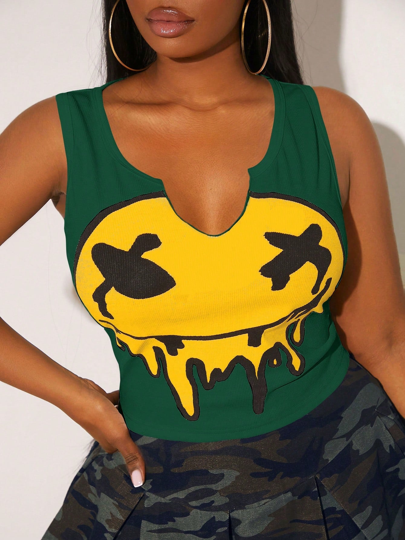 Plus Size Women's Casual Yellow Cutout Smiling Face Printed White Tank Top, Easy To Match Hollow Out Knitted Casual Outfit, Ribbed Fabric