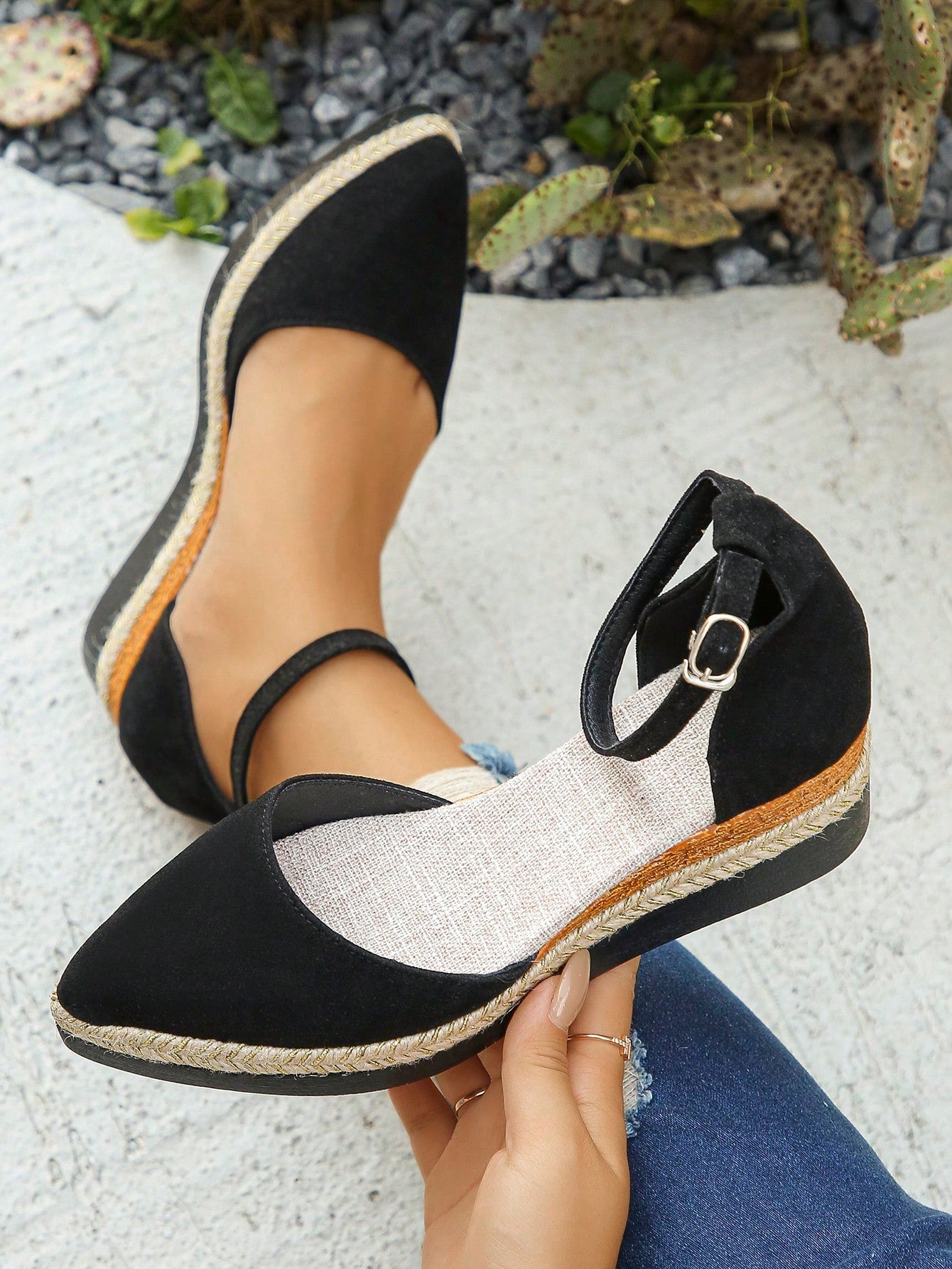 2024 New Summer Fashion Women's Shoes One-Strap Hollow-Out Pointed Toe Platform Wedge Casual Shoes