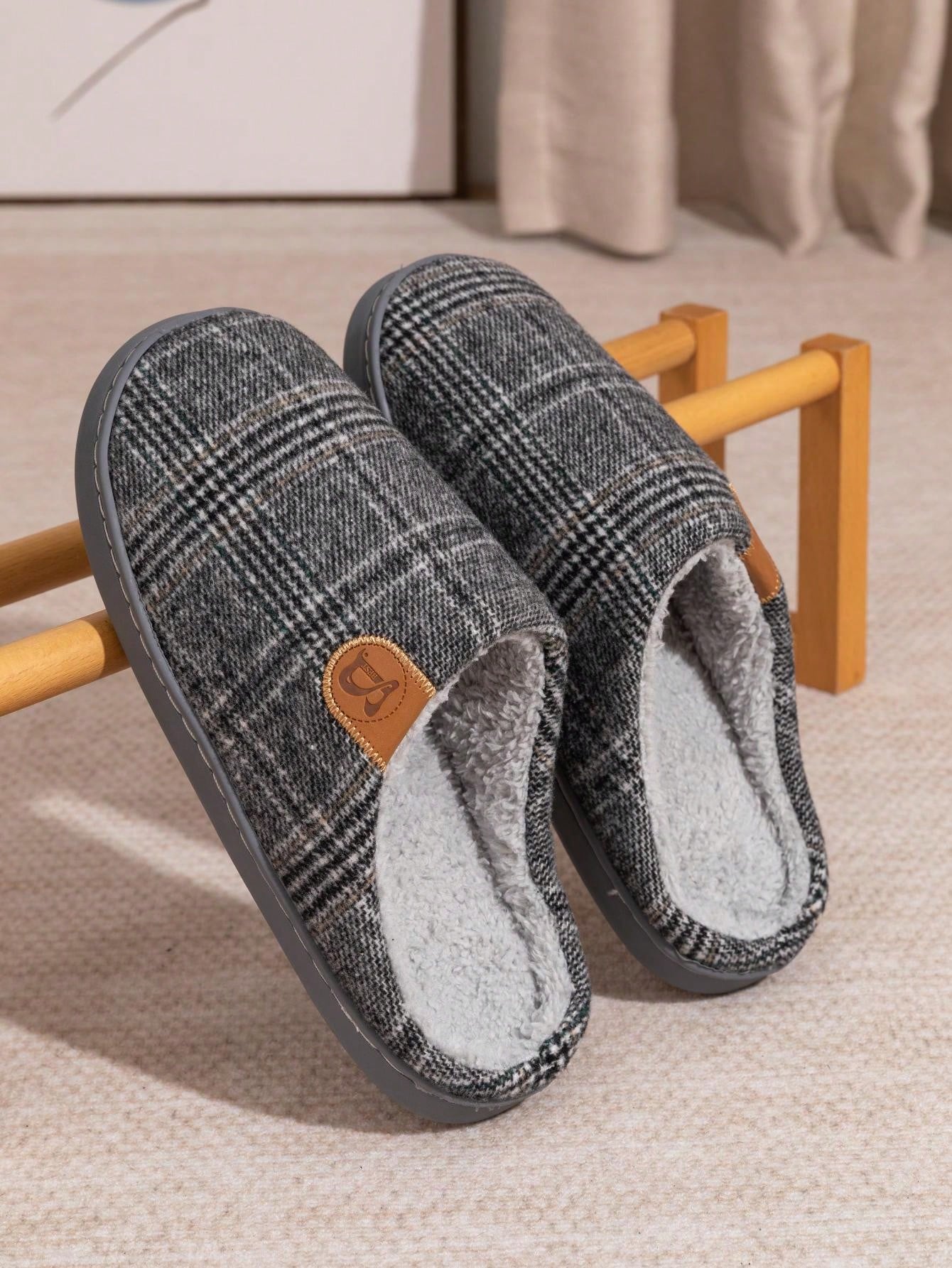 Extra Large Size Men's Slippers, Fall/Winter 2024 New Style, Indoor Home, Size 46-47 Thick Sole Anti-Slip Warm Slipper