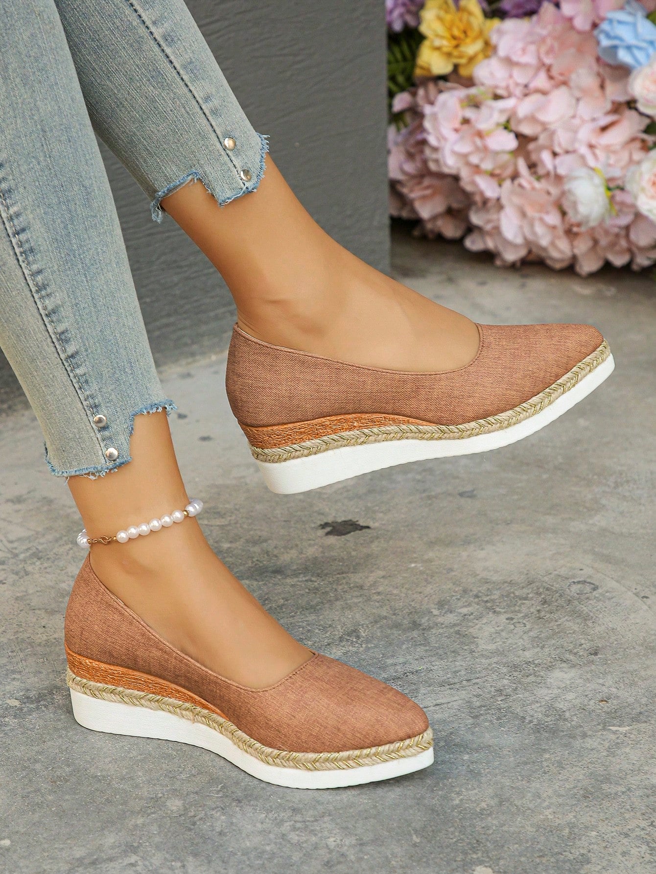 New Fashion Womens Slip-On Pointed Toe Platform Thick Sole Shoes