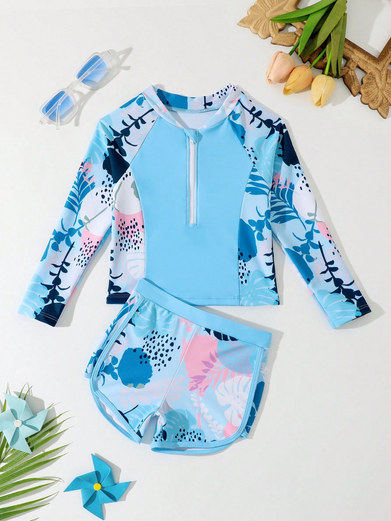 Young Girl Random Printed Raglan Sleeve Ruffled Rashguard Set Summer Beach