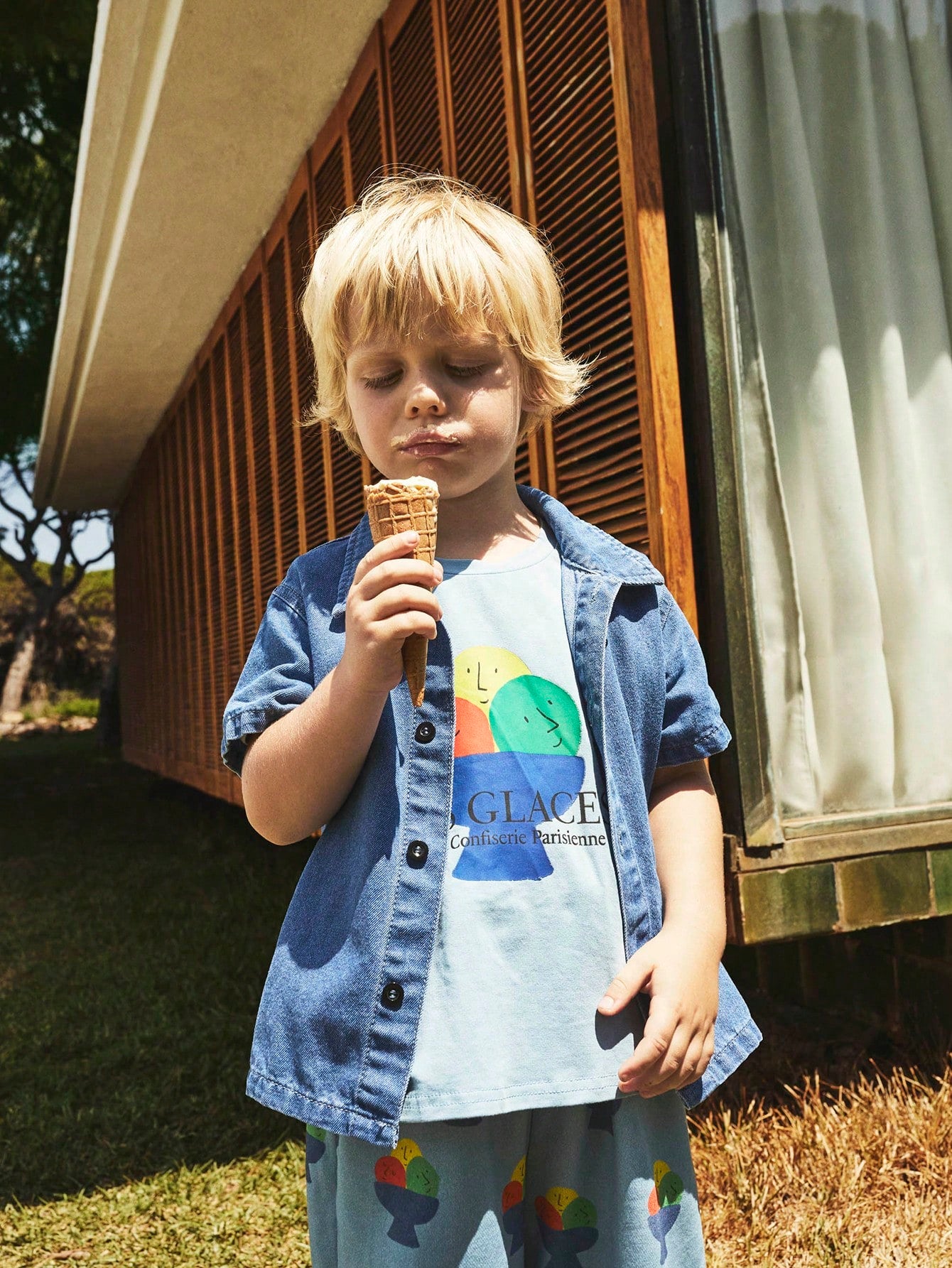 THE HAPPY LOOK Toddler/Little Boys' Casual Loose Fit Blue Short Sleeve Denim Shirt