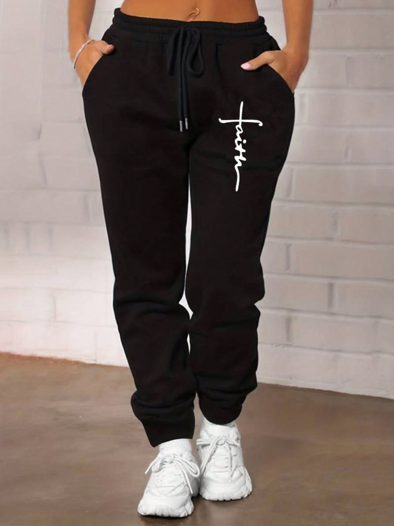 Loose Fit Graphic Print Sweatpants For Plus Size, Casual Fall/Winter