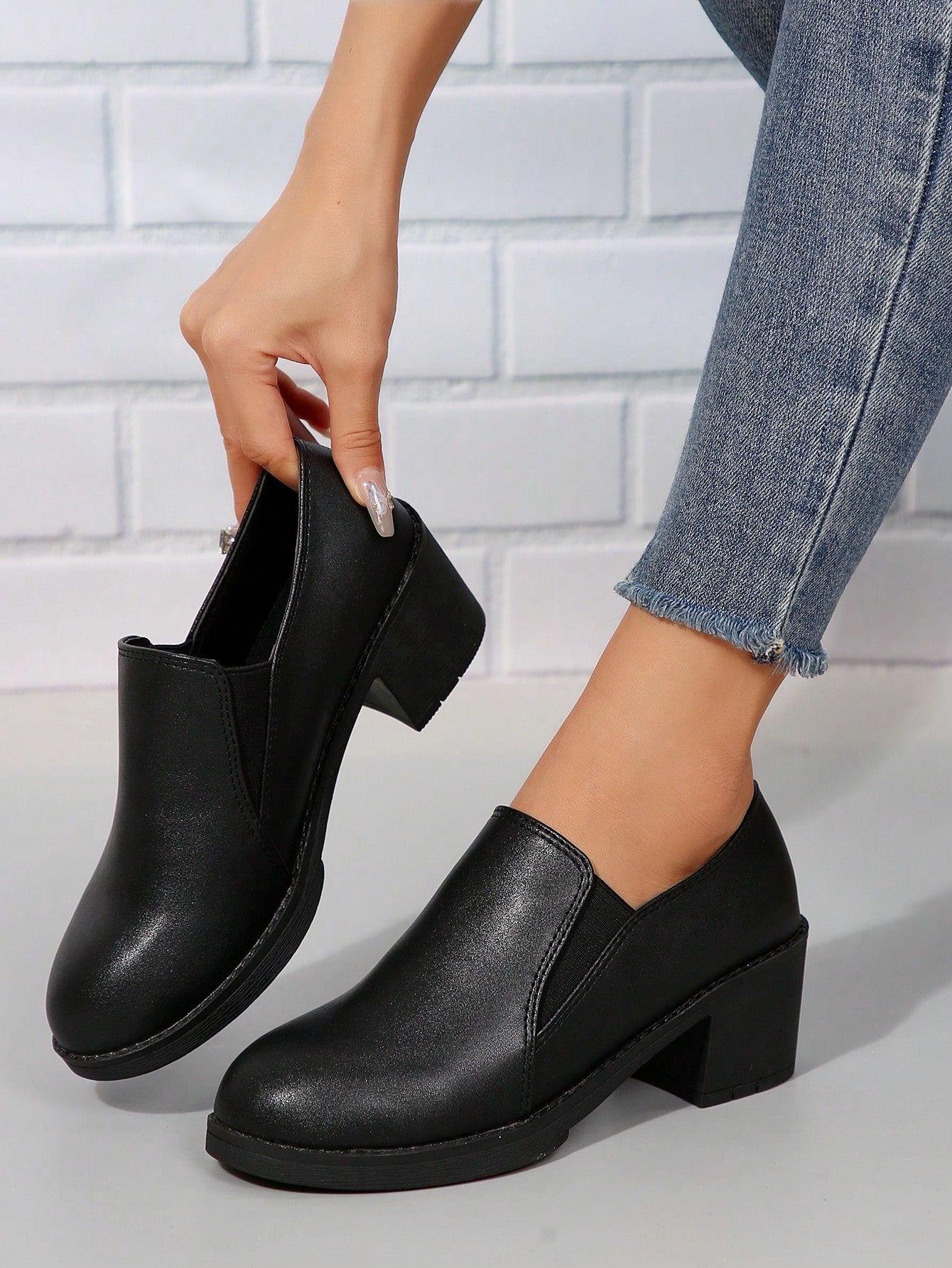 Women's Solid Color Thick Heel Short Boots Casual Black Non-Slip Comfortable Ankle Boots For Women