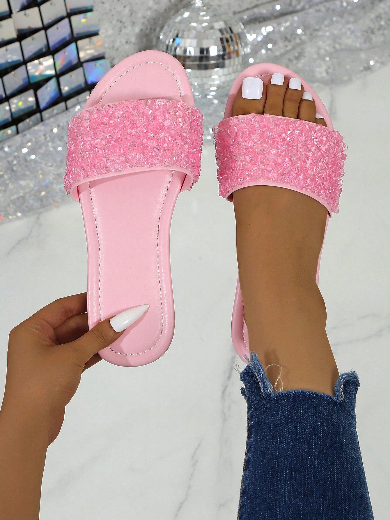 2024 New Pink Pearl Holiday Style French Chic Women's Outdoor Slippers With Ruffle Trim, Flat Slip-Resistant Summer Beach Pink Sandal