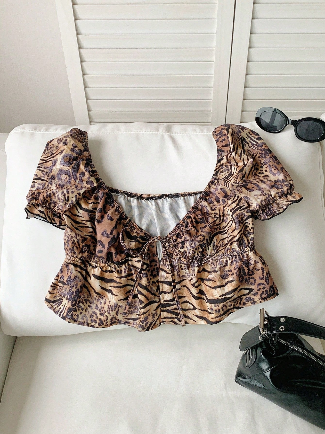 Comfortcana Women's Summer Fashion Leopard Print Puff Sleeve Cropped Shirt