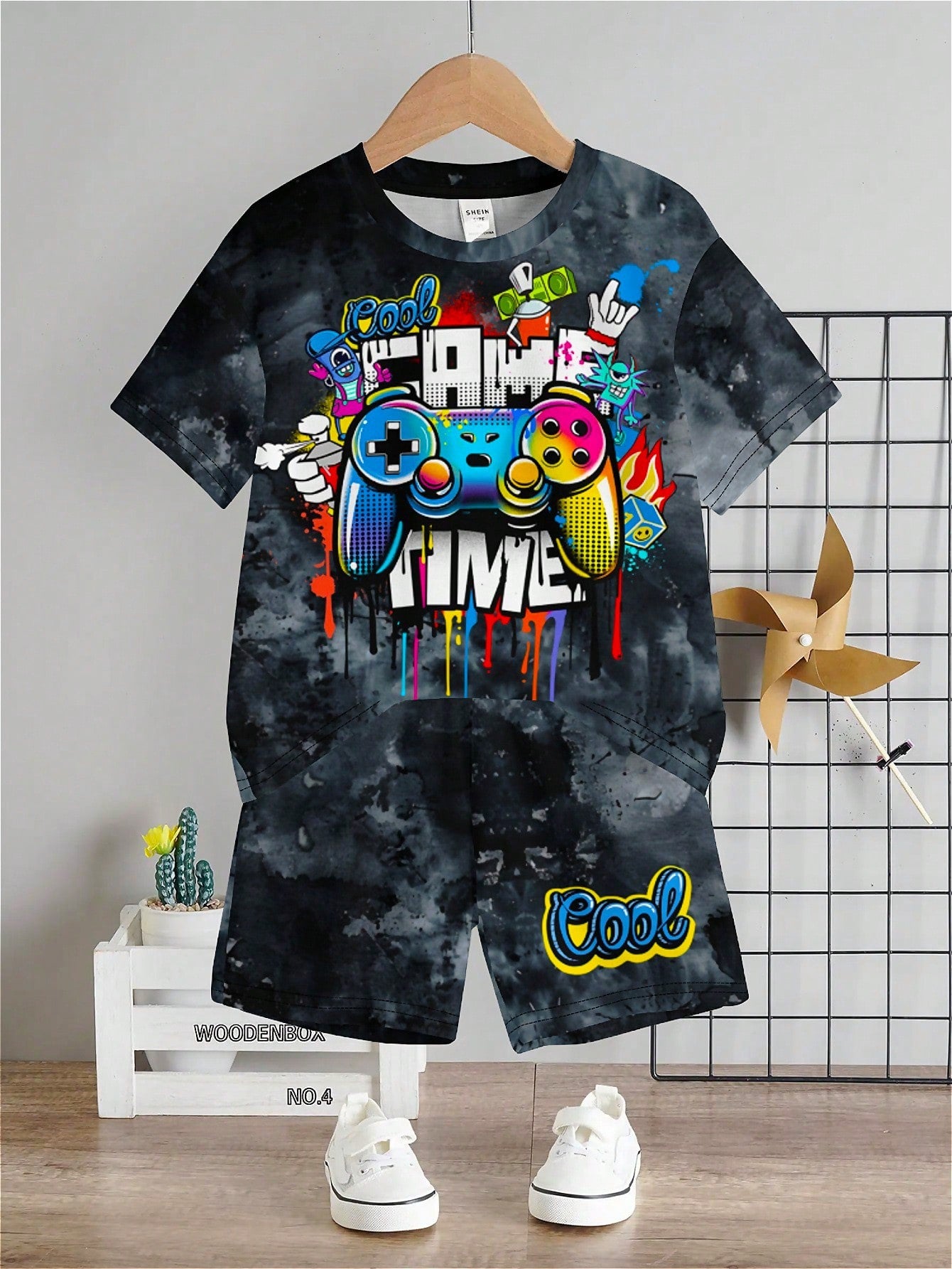 Young Boy Gamepad & Letter Graphic Tee & Shorts For Summer