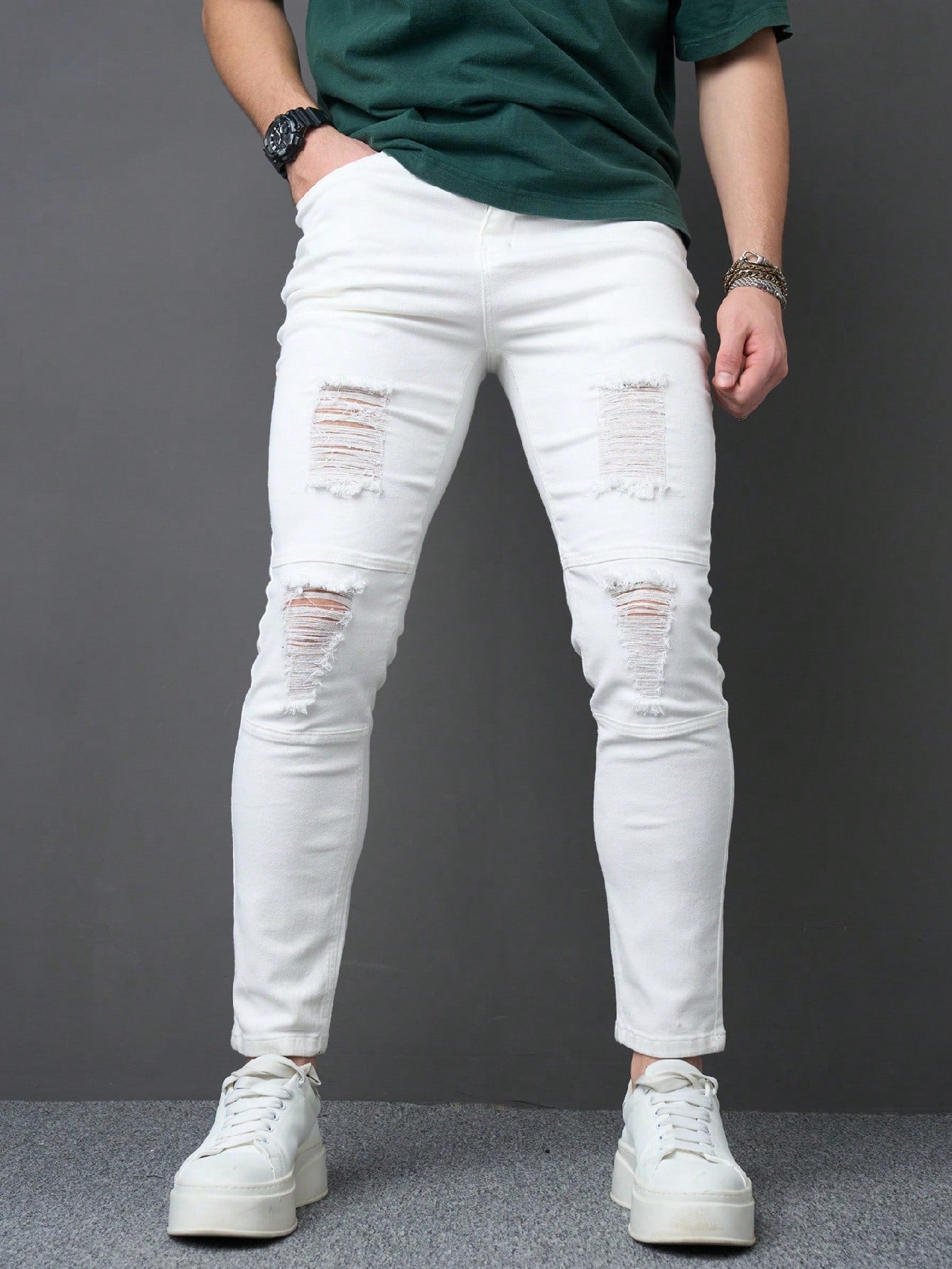 Men Cotton Solid Ripped Jeans