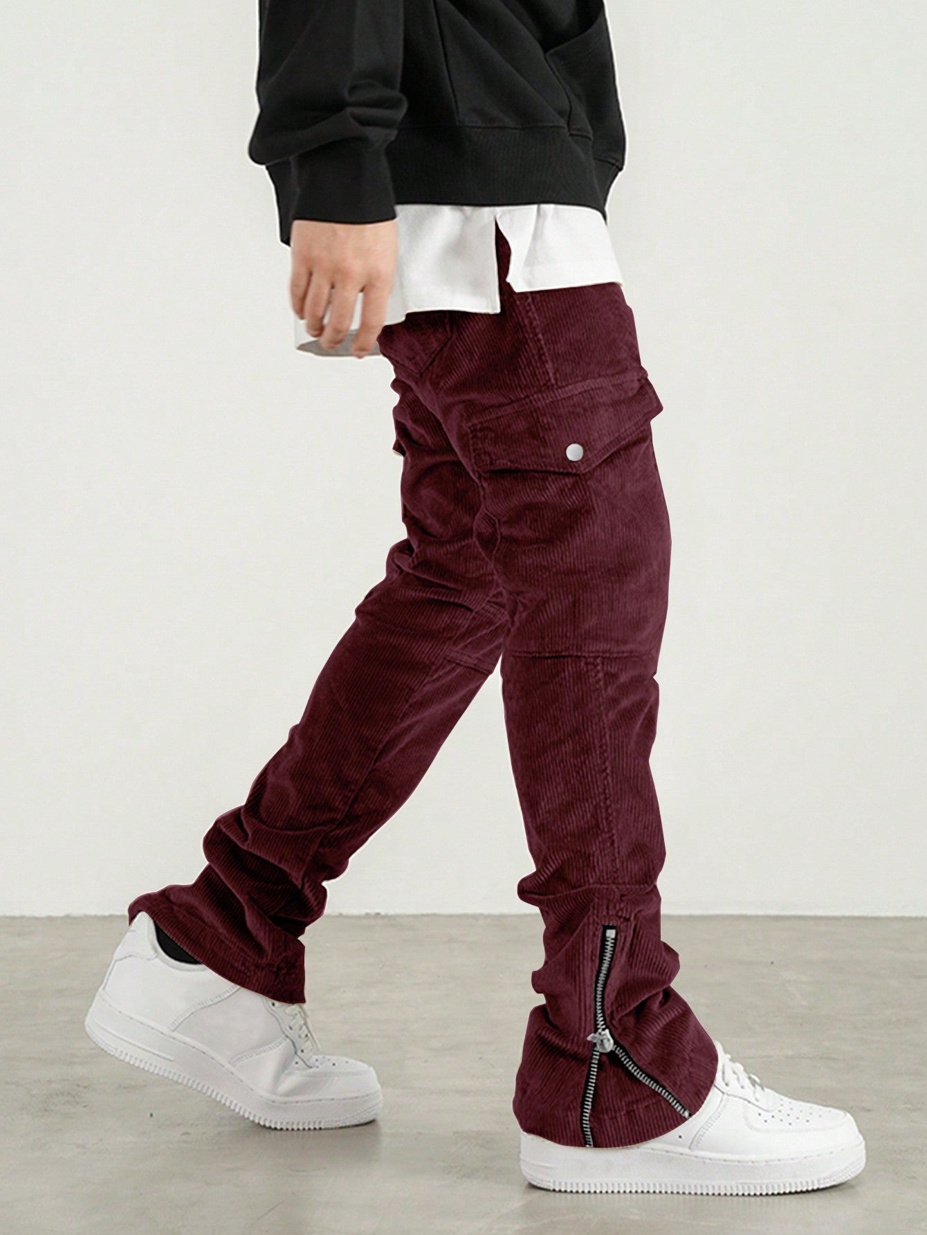 Men Flap Pocket Side Drawstring Waist Corduroy Pants