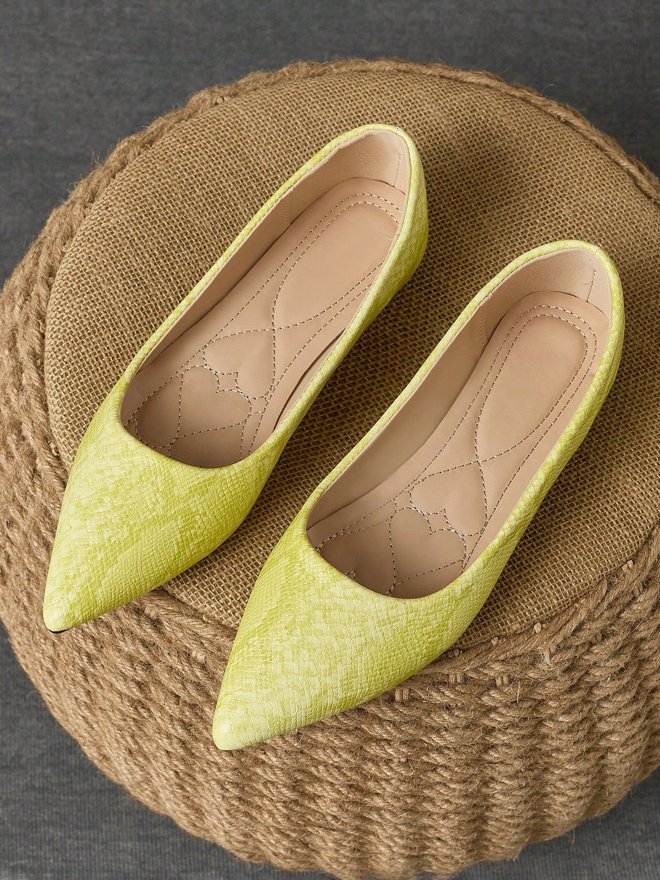 Women's Pointed Toe Olive Green Snakeskin Print Flats, Casual Slip-On Loafers For Spring, Summer & Autumn