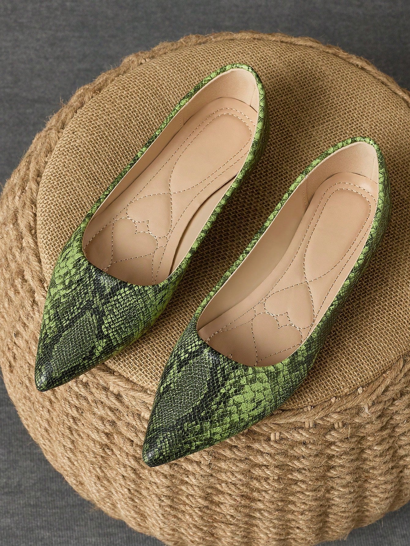 Women's Pointed Toe Olive Green Snakeskin Print Flats, Casual Slip-On Loafers For Spring, Summer & Autumn