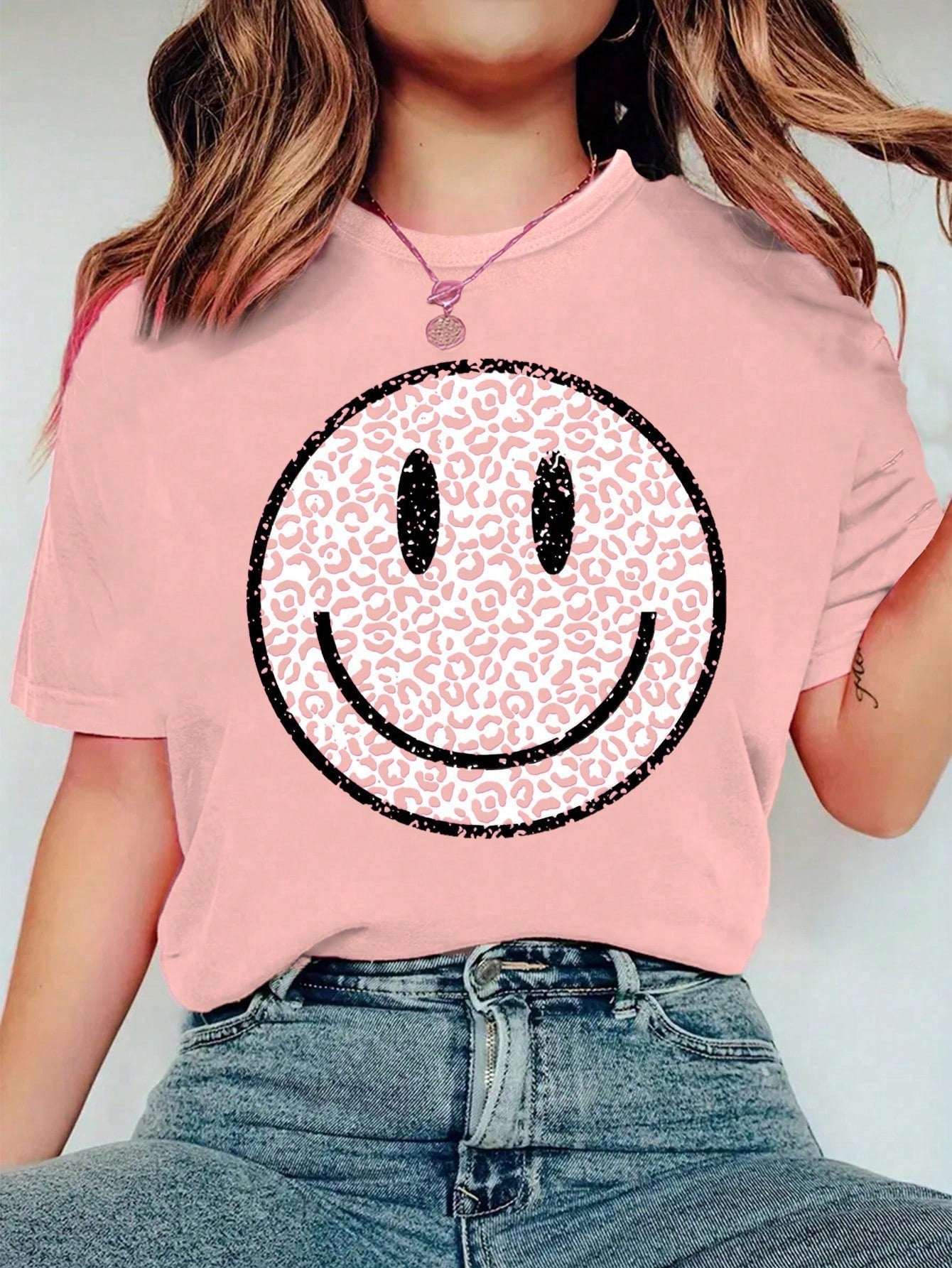 Tween Girl Oversized Graphic T-Shirt With Smiling Face & Leopard Print, Cute And Trendy Short Sleeve Casual Top