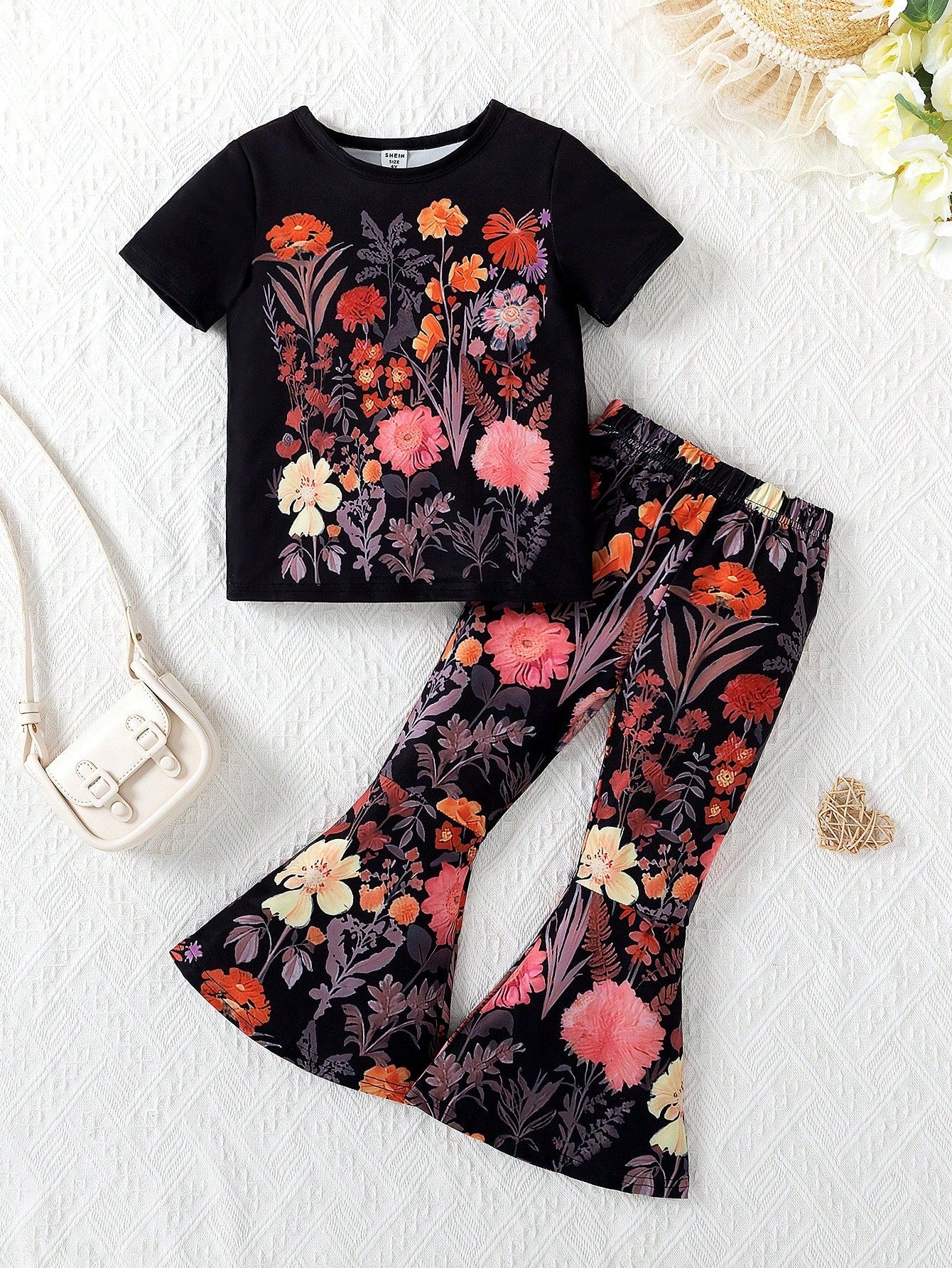 2pcs/Set Young Girls' Casual Letter Printed Short Sleeve T-Shirt And Fruit & Stationery Pattern Flare Pants Summer Outfits