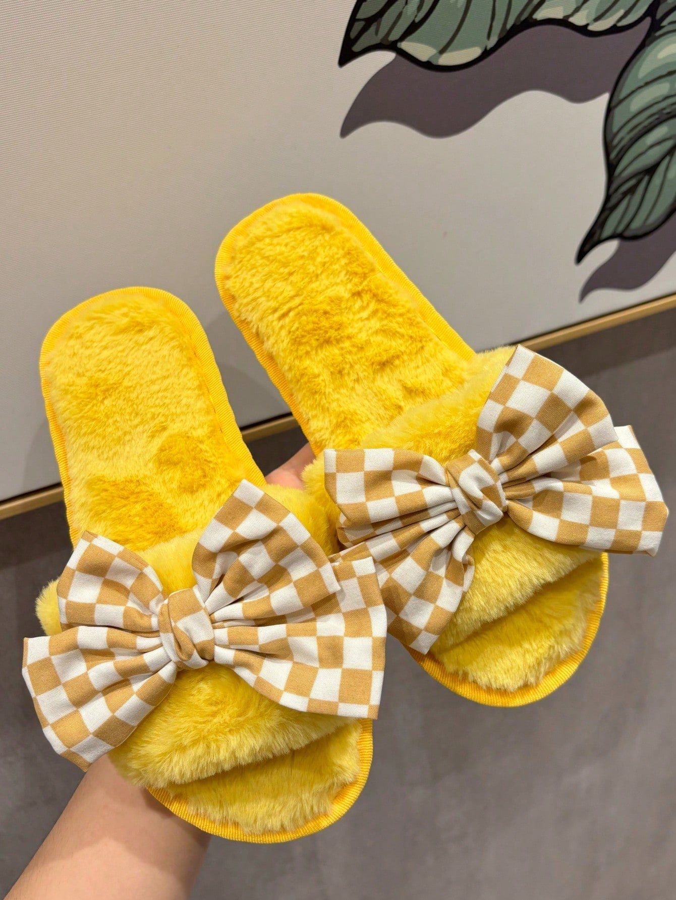 Women's Elegant White Plush Bow Yellow Flat Plush Slipper, Perfect For Valentine's Day Party And Home Use