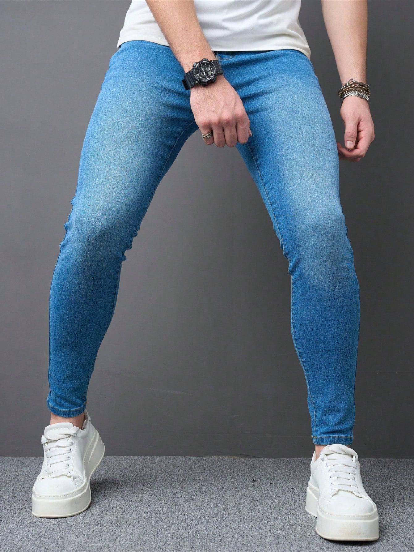 Men Cotton Slant Pocket Skinny Jeans