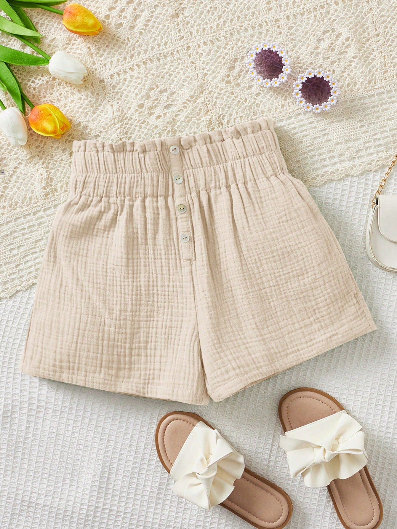 Tween Girl Solid Color Loose Fit Shorts With Ruffle Hem And Button Decoration On The Front Waistband, Perfect For Vacations