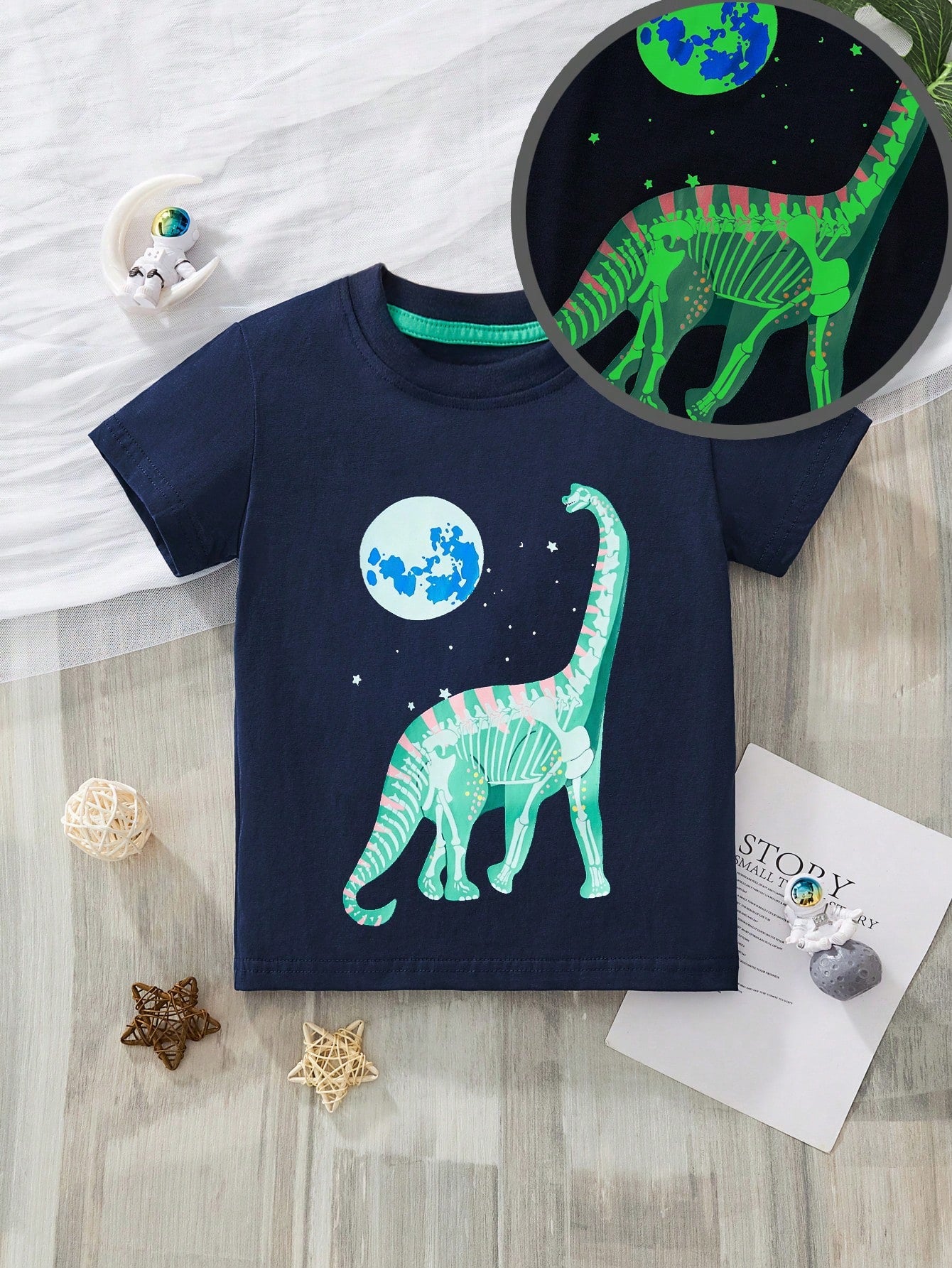 Young Boy Night Glow Cartoon Dinosaur Printed Summer Short Sleeve T-Shirt, Trendy Style