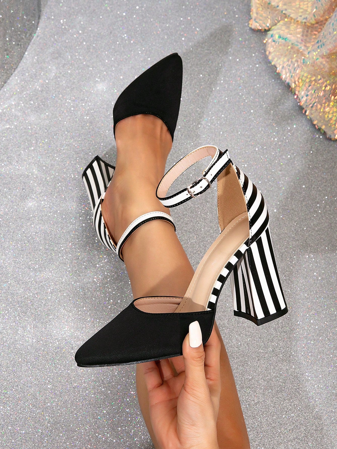 Women's New Fashion Elegant Hollow Out Heeled Sandals With One-Strap Colorful Stripe Pattern